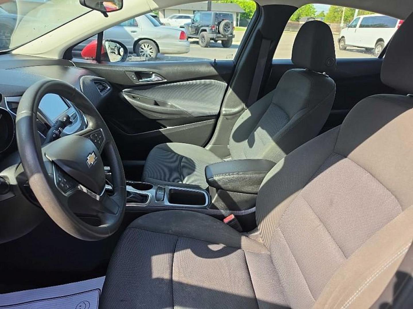 2016 RED /BLACK Chevrolet Cruze LT Auto (1G1BE5SM0G7) with an 1.4L L4 DOHC 16V TURBO engine, 6A transmission, located at 3304 Woodville Road, Northwood, OH, 43619, (419) 210-8019, 41.612694, -83.480743 - Your #1 Destination for Auto Loans and mdash;No Matter Your Credit!At our dealership, we believe everyone deserves the opportunity to drive their dream car and mdash;whether you have good credit, bad credit, or no credit at all. With a wide selection of hundreds of cars, trucks, and SUVs, you'll fin - Photo#9