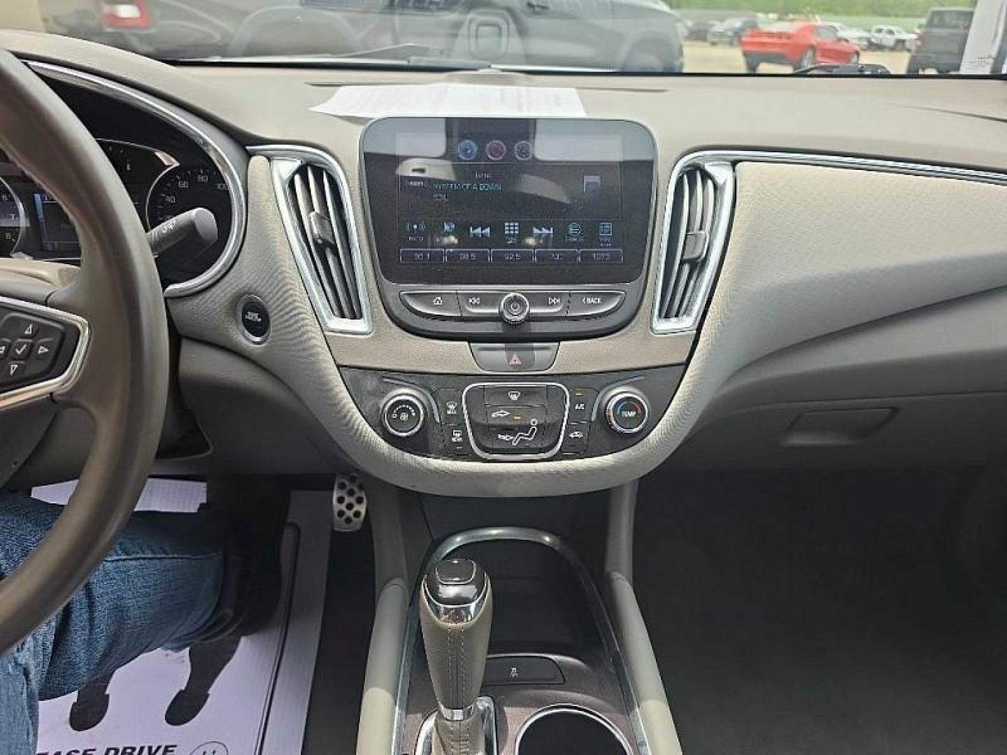 2017 WHITE /GRAY Chevrolet Malibu 1LT (1G1ZE5ST6HF) with an 1.5L L4 DOHC 16V engine, 6A transmission, located at 3304 Woodville Road, Northwood, OH, 43619, (419) 210-8019, 41.612694, -83.480743 - Your #1 Destination for Auto Loans and mdash;No Matter Your Credit!At our dealership, we believe everyone deserves the opportunity to drive their dream car and mdash;whether you have good credit, bad credit, or no credit at all. With a wide selection of hundreds of cars, trucks, and SUVs, you'll fin - Photo#38