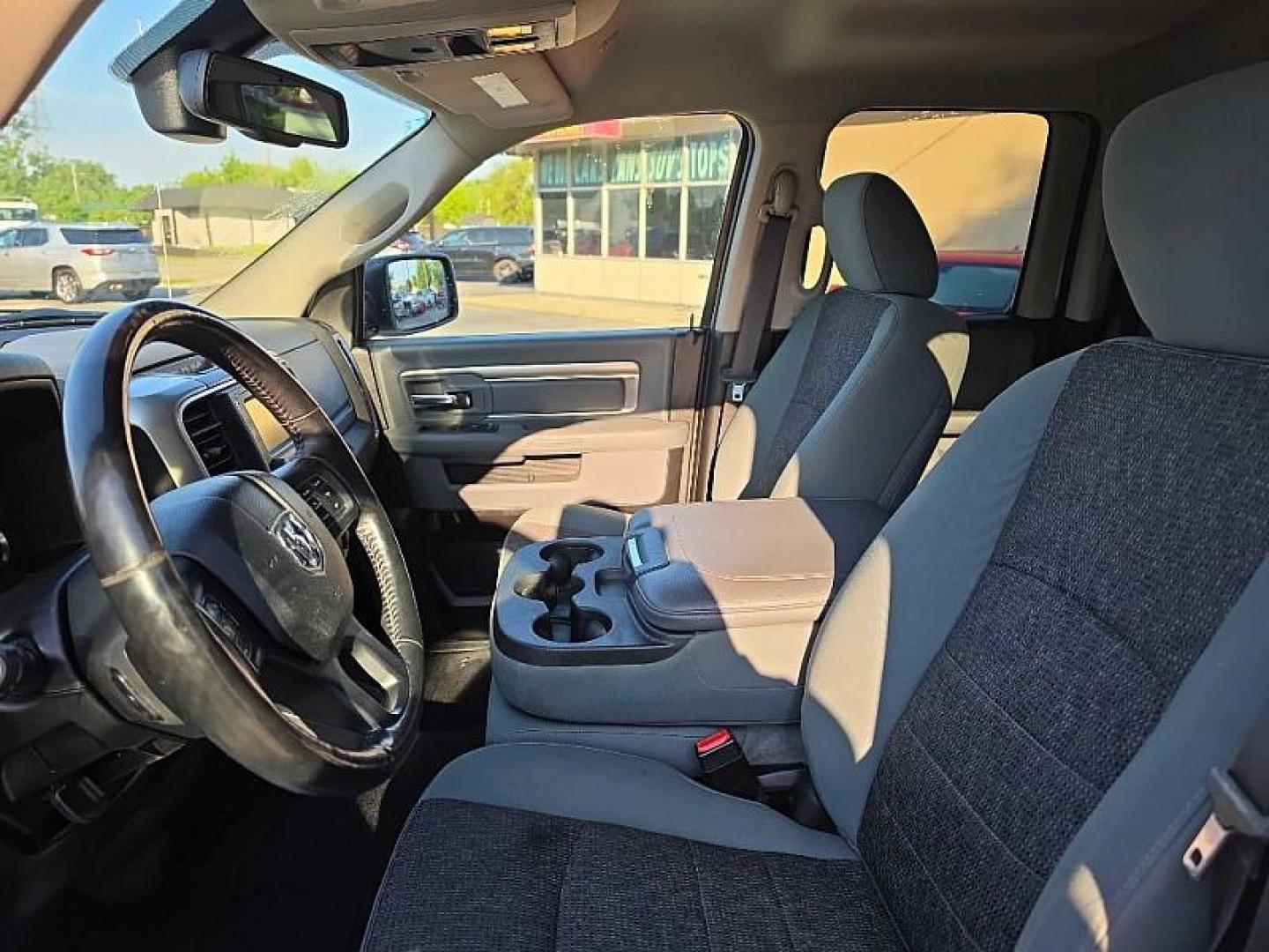 2019 WHITE /GRAY RAM 1500 Classic Tradesman Quad Cab 4WD (1C6RR7GG6KS) with an 3.6L V6 DOHC 24V FFV engine, 8A transmission, located at 3304 Woodville Road, Northwood, OH, 43619, (419) 210-8019, 41.612694, -83.480743 - Your #1 Destination for Auto Loans and mdash;No Matter Your Credit!At our dealership, we believe everyone deserves the opportunity to drive their dream car and mdash;whether you have good credit, bad credit, or no credit at all. With a wide selection of hundreds of cars, trucks, and SUVs, you'll fin - Photo#9