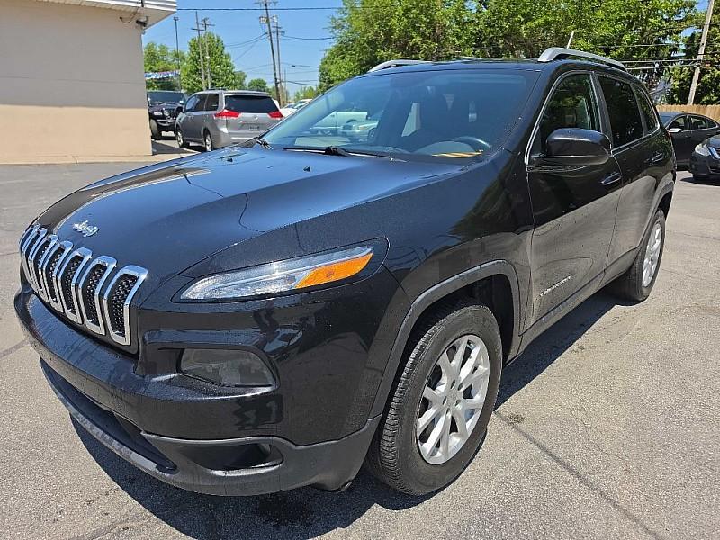 photo of 2015 Jeep Cherokee Latitude 4WD