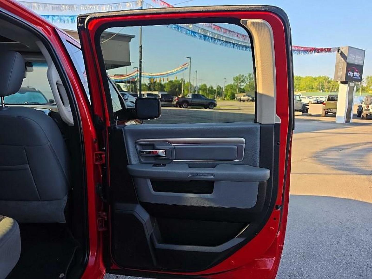 2020 RED /GRAY RAM 1500 Classic Tradesman Crew Cab SWB 4WD (1C6RR7LTXLS) with an 5.7L V8 OHV 16V engine, 8A transmission, located at 3304 Woodville Road, Northwood, OH, 43619, (419) 210-8019, 41.612694, -83.480743 - Your #1 Destination for Auto Loans and mdash;No Matter Your Credit!At our dealership, we believe everyone deserves the opportunity to drive their dream car and mdash;whether you have good credit, bad credit, or no credit at all. With a wide selection of hundreds of cars, trucks, and SUVs, you'll fin - Photo#13