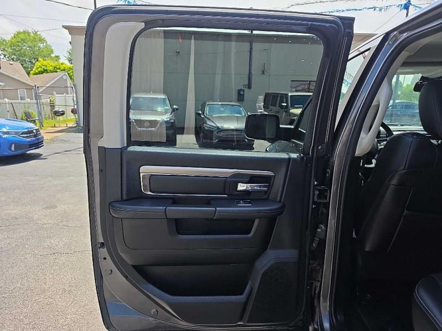 2016 GRAY /BLACK RAM 1500 Sport Crew Cab LWB 4WD (1C6RR7UT0GS) with an 5.7L V8 OHV 16V engine, 6A transmission, located at 3304 Woodville Road, Northwood, OH, 43619, (419) 210-8019, 41.612694, -83.480743 - Your #1 Destination for Auto Loans and mdash;No Matter Your Credit!At our dealership, we believe everyone deserves the opportunity to drive their dream car and mdash;whether you have good credit, bad credit, or no credit at all. With a wide selection of hundreds of cars, trucks, and SUVs, you'll fin - Photo#10