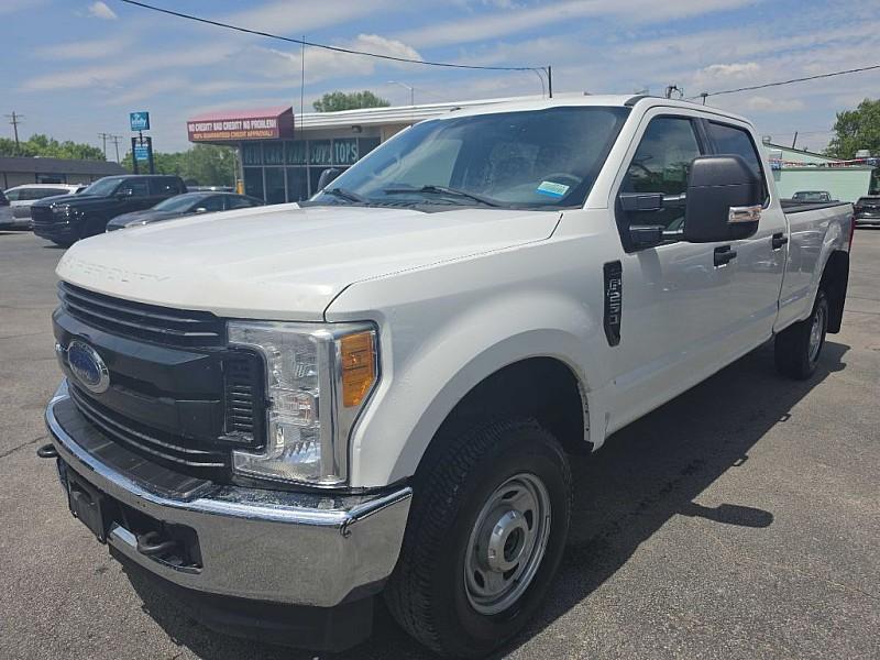 photo of 2017 Ford F-250 SD King Ranch Crew Cab Long Bed 4WD