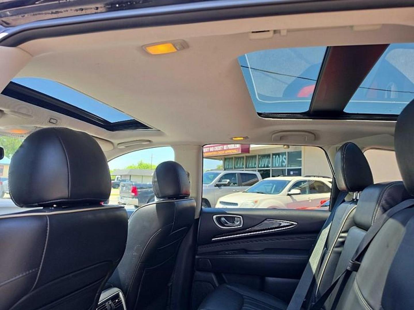 2019 BLACK /BLACK Infiniti QX60 PURE AWD (5N1DL0MM4KC) with an 3.5L V6 DOHC 24V engine, CVT transmission, located at 3304 Woodville Road, Northwood, OH, 43619, (419) 210-8019, 41.612694, -83.480743 - Your #1 Destination for Auto Loans and mdash;No Matter Your Credit!At our dealership, we believe everyone deserves the opportunity to drive their dream car and mdash;whether you have good credit, bad credit, or no credit at all. With a wide selection of hundreds of cars, trucks, and SUVs, you'll fin - Photo#12