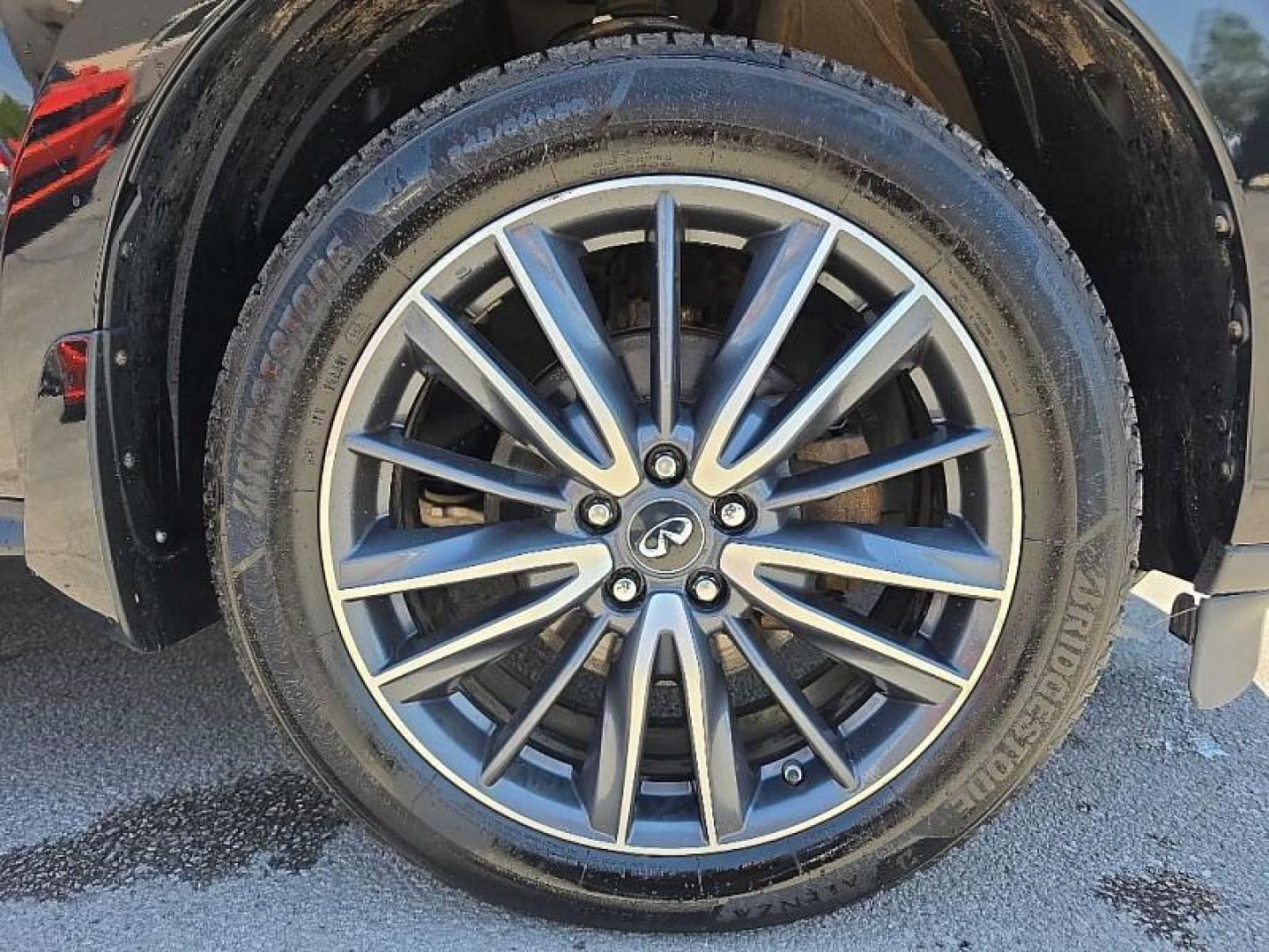 2019 BLACK /BLACK Infiniti QX60 PURE AWD (5N1DL0MM4KC) with an 3.5L V6 DOHC 24V engine, CVT transmission, located at 3304 Woodville Road, Northwood, OH, 43619, (419) 210-8019, 41.612694, -83.480743 - Your #1 Destination for Auto Loans and mdash;No Matter Your Credit!At our dealership, we believe everyone deserves the opportunity to drive their dream car and mdash;whether you have good credit, bad credit, or no credit at all. With a wide selection of hundreds of cars, trucks, and SUVs, you'll fin - Photo#41