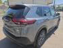 2021 GRAY /BLACK Nissan Rogue S (5N1AT3AA7MC) with an 2.5L L4 DOHC 16V engine, CVT transmission, located at 3304 Woodville Road, Northwood, OH, 43619, (419) 210-8019, 41.612694, -83.480743 - Your #1 Destination for Auto Loans and mdash;No Matter Your Credit!At our dealership, we believe everyone deserves the opportunity to drive their dream car and mdash;whether you have good credit, bad credit, or no credit at all. With a wide selection of hundreds of cars, trucks, and SUVs, you'll fin - Photo#4