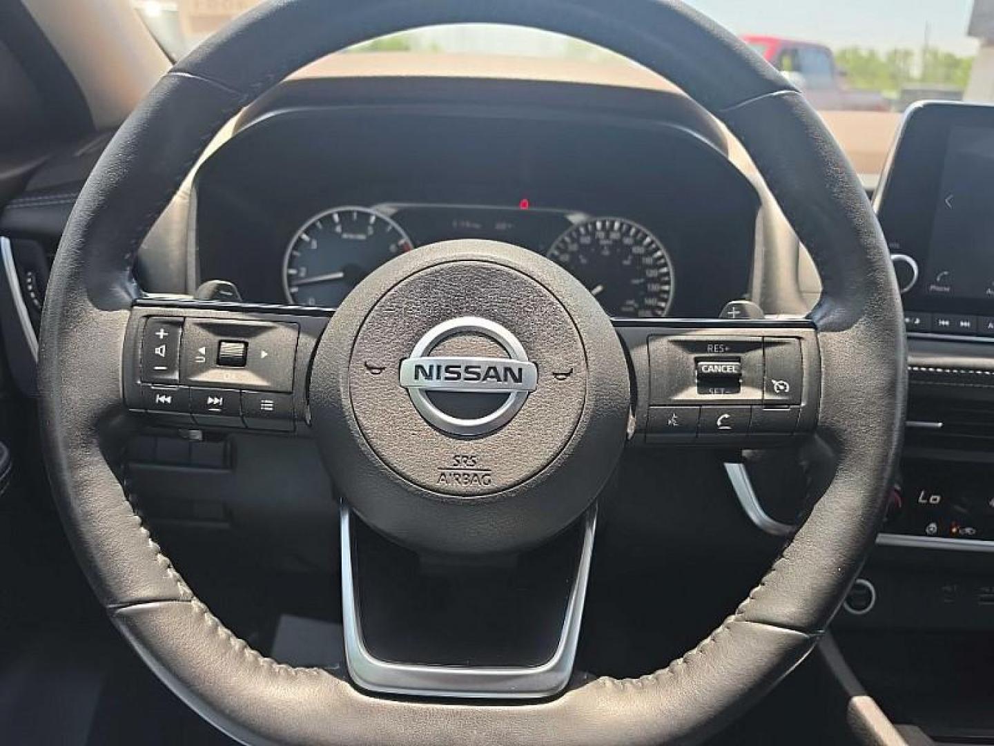 2021 GRAY /BLACK Nissan Rogue S (5N1AT3AA7MC) with an 2.5L L4 DOHC 16V engine, CVT transmission, located at 3304 Woodville Road, Northwood, OH, 43619, (419) 210-8019, 41.612694, -83.480743 - Your #1 Destination for Auto Loans and mdash;No Matter Your Credit!At our dealership, we believe everyone deserves the opportunity to drive their dream car and mdash;whether you have good credit, bad credit, or no credit at all. With a wide selection of hundreds of cars, trucks, and SUVs, you'll fin - Photo#21