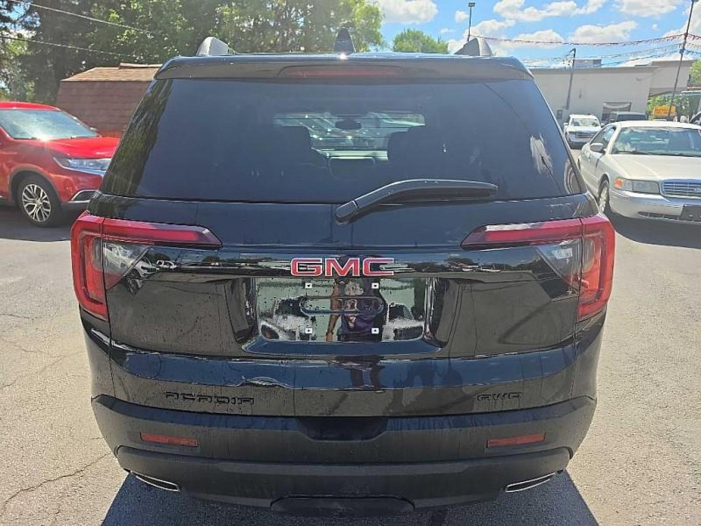 2023 BLACK /BLACK GMC Acadia SLE-1 AWD (1GKKNRLS0PZ) with an 3.6L V6 DOHC 24V engine, 9A transmission, located at 3304 Woodville Road, Northwood, OH, 43619, (419) 210-8019, 41.612694, -83.480743 - Your #1 Destination for Auto Loans and mdash;No Matter Your Credit!At our dealership, we believe everyone deserves the opportunity to drive their dream car and mdash;whether you have good credit, bad credit, or no credit at all. With a wide selection of hundreds of cars, trucks, and SUVs, you'll fin - Photo#3