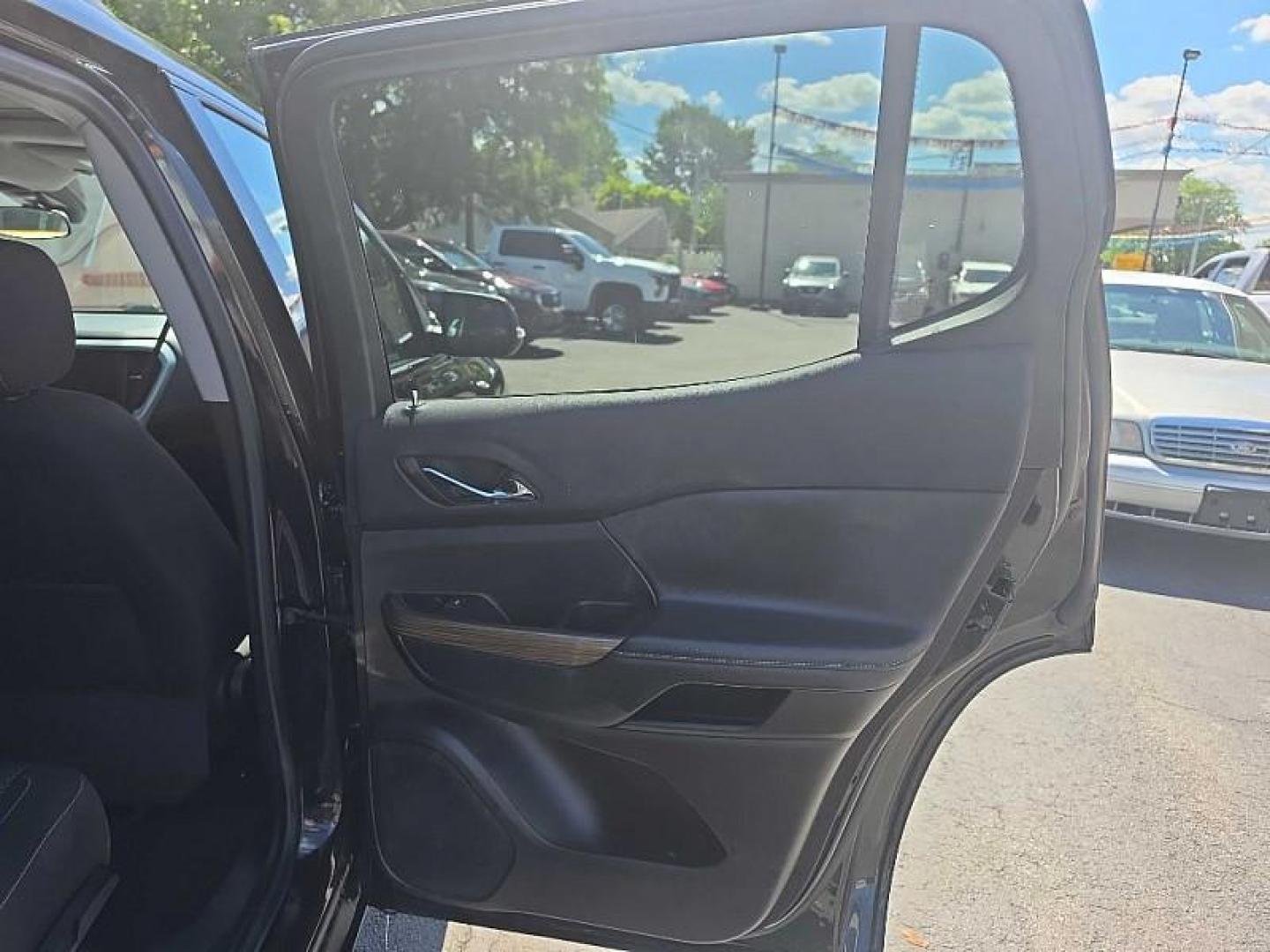 2023 BLACK /BLACK GMC Acadia SLE-1 AWD (1GKKNRLS0PZ) with an 3.6L V6 DOHC 24V engine, 9A transmission, located at 3304 Woodville Road, Northwood, OH, 43619, (419) 210-8019, 41.612694, -83.480743 - Your #1 Destination for Auto Loans and mdash;No Matter Your Credit!At our dealership, we believe everyone deserves the opportunity to drive their dream car and mdash;whether you have good credit, bad credit, or no credit at all. With a wide selection of hundreds of cars, trucks, and SUVs, you'll fin - Photo#15