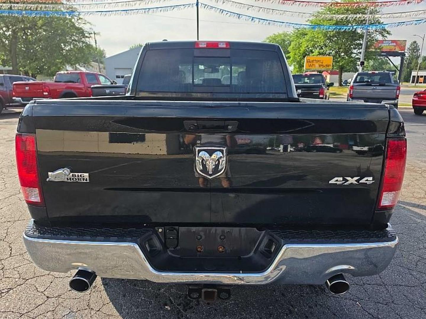 2017 GREEN /BLACK RAM 1500 SLT Crew Cab SWB 4WD (1C6RR7LT4HS) with an 5.7L V8 OHV 16V engine, 8A transmission, located at 3304 Woodville Road, Northwood, OH, 43619, (419) 210-8019, 41.612694, -83.480743 - Your #1 Destination for Auto Loans and mdash;No Matter Your Credit!At our dealership, we believe everyone deserves the opportunity to drive their dream car and mdash;whether you have good credit, bad credit, or no credit at all. With a wide selection of hundreds of cars, trucks, and SUVs, you'll fin - Photo#3
