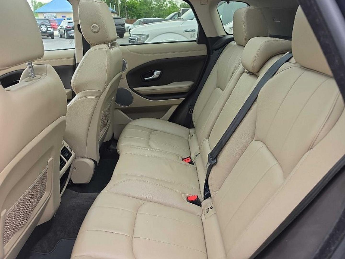 2017 BLUE Land Rover Range Rover Evoque SE (SALVP2BG0HH) with an 2.0L L4 DOHC 24V TURBO engine, 9A transmission, located at 3304 Woodville Road, Northwood, OH, 43619, (419) 210-8019, 41.612694, -83.480743 - Your #1 Destination for Auto Loans and mdash;No Matter Your Credit!At our dealership, we believe everyone deserves the opportunity to drive their dream car and mdash;whether you have good credit, bad credit, or no credit at all. With a wide selection of hundreds of cars, trucks, and SUVs, you'll fin - Photo#11