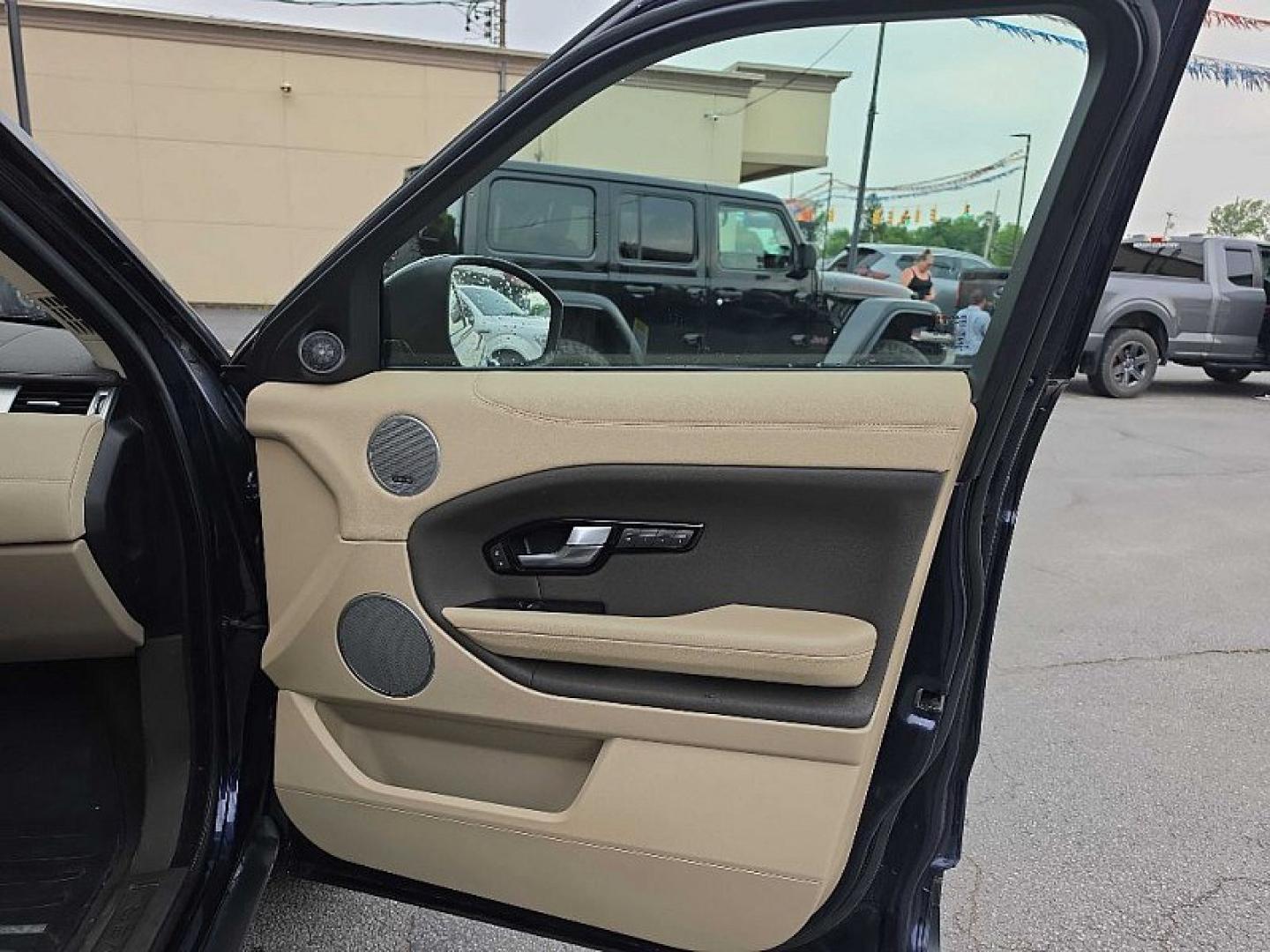 2017 BLUE Land Rover Range Rover Evoque SE (SALVP2BG0HH) with an 2.0L L4 DOHC 24V TURBO engine, 9A transmission, located at 3304 Woodville Road, Northwood, OH, 43619, (419) 210-8019, 41.612694, -83.480743 - Your #1 Destination for Auto Loans and mdash;No Matter Your Credit!At our dealership, we believe everyone deserves the opportunity to drive their dream car and mdash;whether you have good credit, bad credit, or no credit at all. With a wide selection of hundreds of cars, trucks, and SUVs, you'll fin - Photo#15