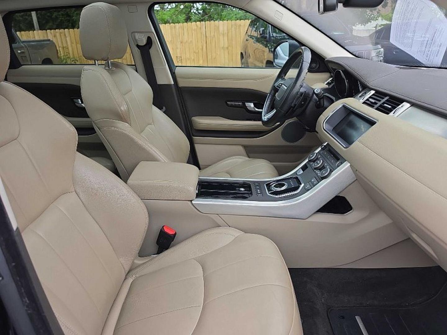 2017 BLUE Land Rover Range Rover Evoque SE (SALVP2BG0HH) with an 2.0L L4 DOHC 24V TURBO engine, 9A transmission, located at 3304 Woodville Road, Northwood, OH, 43619, (419) 210-8019, 41.612694, -83.480743 - Your #1 Destination for Auto Loans and mdash;No Matter Your Credit!At our dealership, we believe everyone deserves the opportunity to drive their dream car and mdash;whether you have good credit, bad credit, or no credit at all. With a wide selection of hundreds of cars, trucks, and SUVs, you'll fin - Photo#16