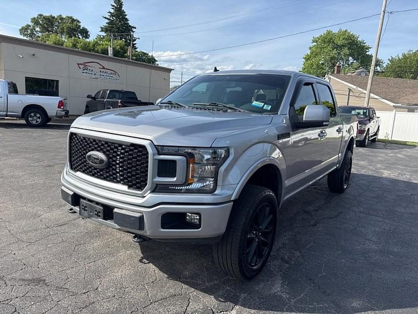 2020 SILVER /BLACK Ford F-150 King-Ranch SuperCrew 5.5-ft. 4WD (1FTEW1E58LF) with an 5.0L V8 OHV 32V engine, 6A transmission, located at 3304 Woodville Road, Northwood, OH, 43619, (419) 210-8019, 41.612694, -83.480743 - Your #1 Destination for Auto Loans and mdash;No Matter Your Credit!At our dealership, we believe everyone deserves the opportunity to drive their dream car and mdash;whether you have good credit, bad credit, or no credit at all. With a wide selection of hundreds of cars, trucks, and SUVs, you'll fin - Photo#0
