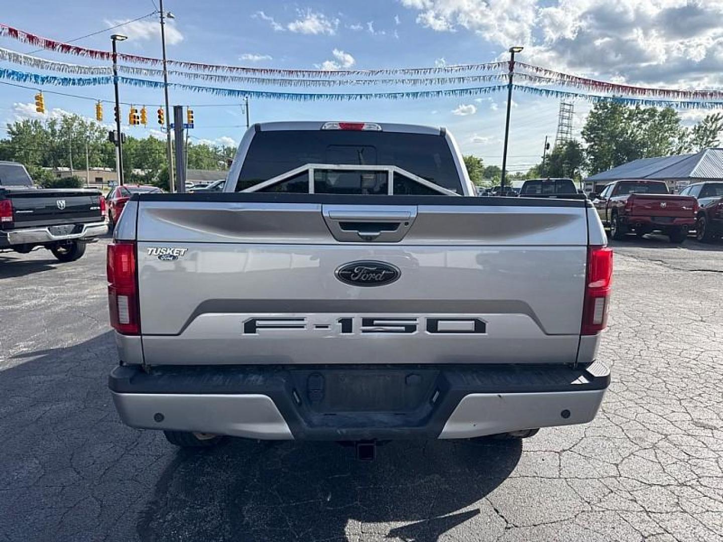 2020 SILVER /BLACK Ford F-150 King-Ranch SuperCrew 5.5-ft. 4WD (1FTEW1E58LF) with an 5.0L V8 OHV 32V engine, 6A transmission, located at 3304 Woodville Road, Northwood, OH, 43619, (419) 210-8019, 41.612694, -83.480743 - Your #1 Destination for Auto Loans and mdash;No Matter Your Credit!At our dealership, we believe everyone deserves the opportunity to drive their dream car and mdash;whether you have good credit, bad credit, or no credit at all. With a wide selection of hundreds of cars, trucks, and SUVs, you'll fin - Photo#3