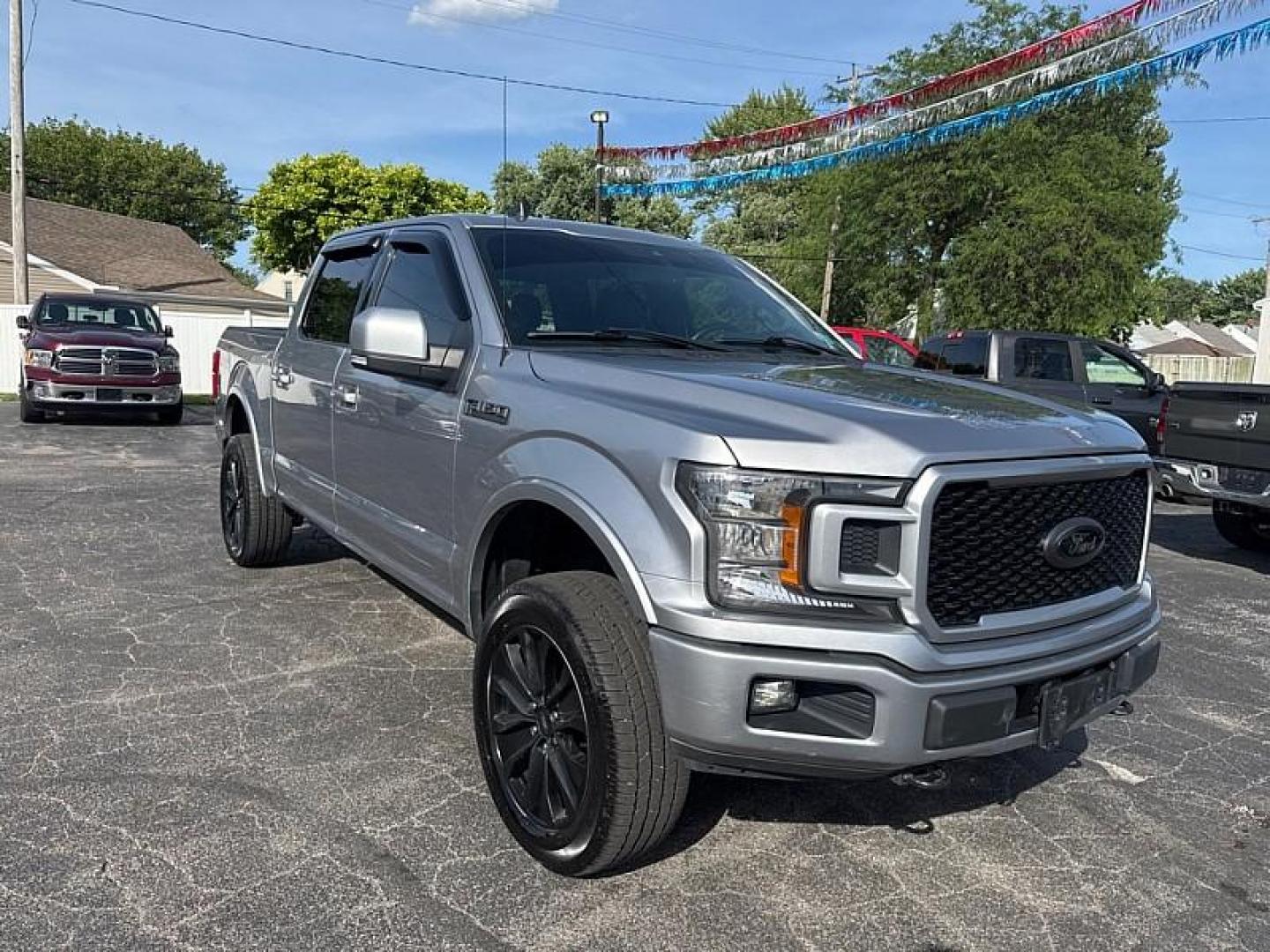 2020 SILVER /BLACK Ford F-150 King-Ranch SuperCrew 5.5-ft. 4WD (1FTEW1E58LF) with an 5.0L V8 OHV 32V engine, 6A transmission, located at 3304 Woodville Road, Northwood, OH, 43619, (419) 210-8019, 41.612694, -83.480743 - Your #1 Destination for Auto Loans and mdash;No Matter Your Credit!At our dealership, we believe everyone deserves the opportunity to drive their dream car and mdash;whether you have good credit, bad credit, or no credit at all. With a wide selection of hundreds of cars, trucks, and SUVs, you'll fin - Photo#6