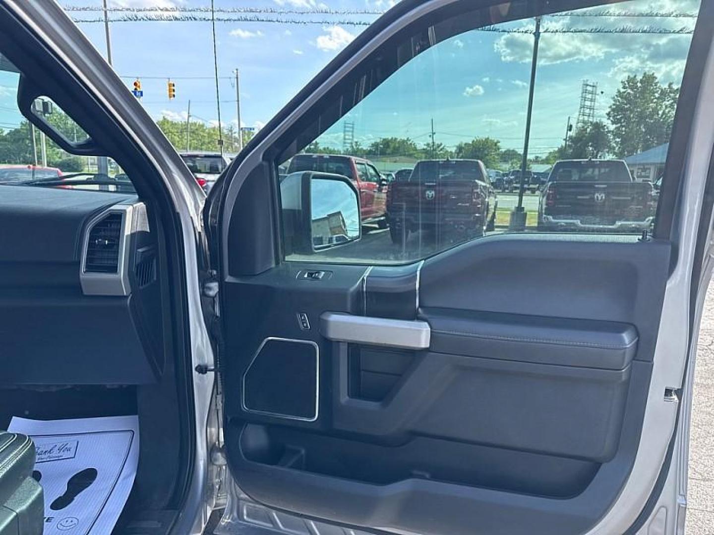 2020 SILVER /BLACK Ford F-150 King-Ranch SuperCrew 5.5-ft. 4WD (1FTEW1E58LF) with an 5.0L V8 OHV 32V engine, 6A transmission, located at 3304 Woodville Road, Northwood, OH, 43619, (419) 210-8019, 41.612694, -83.480743 - Your #1 Destination for Auto Loans and mdash;No Matter Your Credit!At our dealership, we believe everyone deserves the opportunity to drive their dream car and mdash;whether you have good credit, bad credit, or no credit at all. With a wide selection of hundreds of cars, trucks, and SUVs, you'll fin - Photo#14