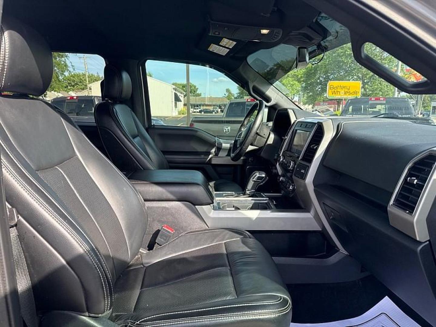 2020 SILVER /BLACK Ford F-150 King-Ranch SuperCrew 5.5-ft. 4WD (1FTEW1E58LF) with an 5.0L V8 OHV 32V engine, 6A transmission, located at 3304 Woodville Road, Northwood, OH, 43619, (419) 210-8019, 41.612694, -83.480743 - Your #1 Destination for Auto Loans and mdash;No Matter Your Credit!At our dealership, we believe everyone deserves the opportunity to drive their dream car and mdash;whether you have good credit, bad credit, or no credit at all. With a wide selection of hundreds of cars, trucks, and SUVs, you'll fin - Photo#15