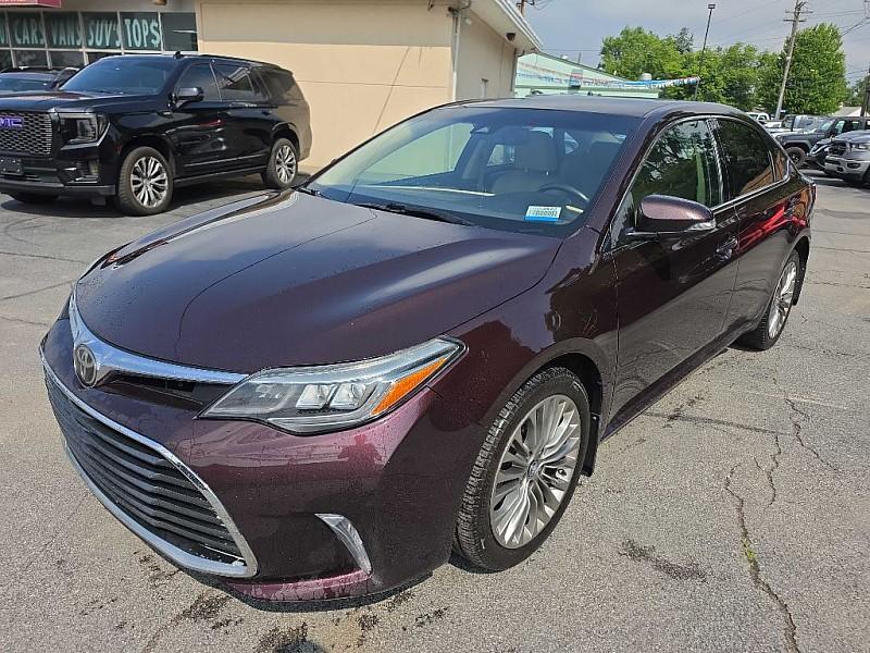 photo of 2017 Toyota Avalon XLE