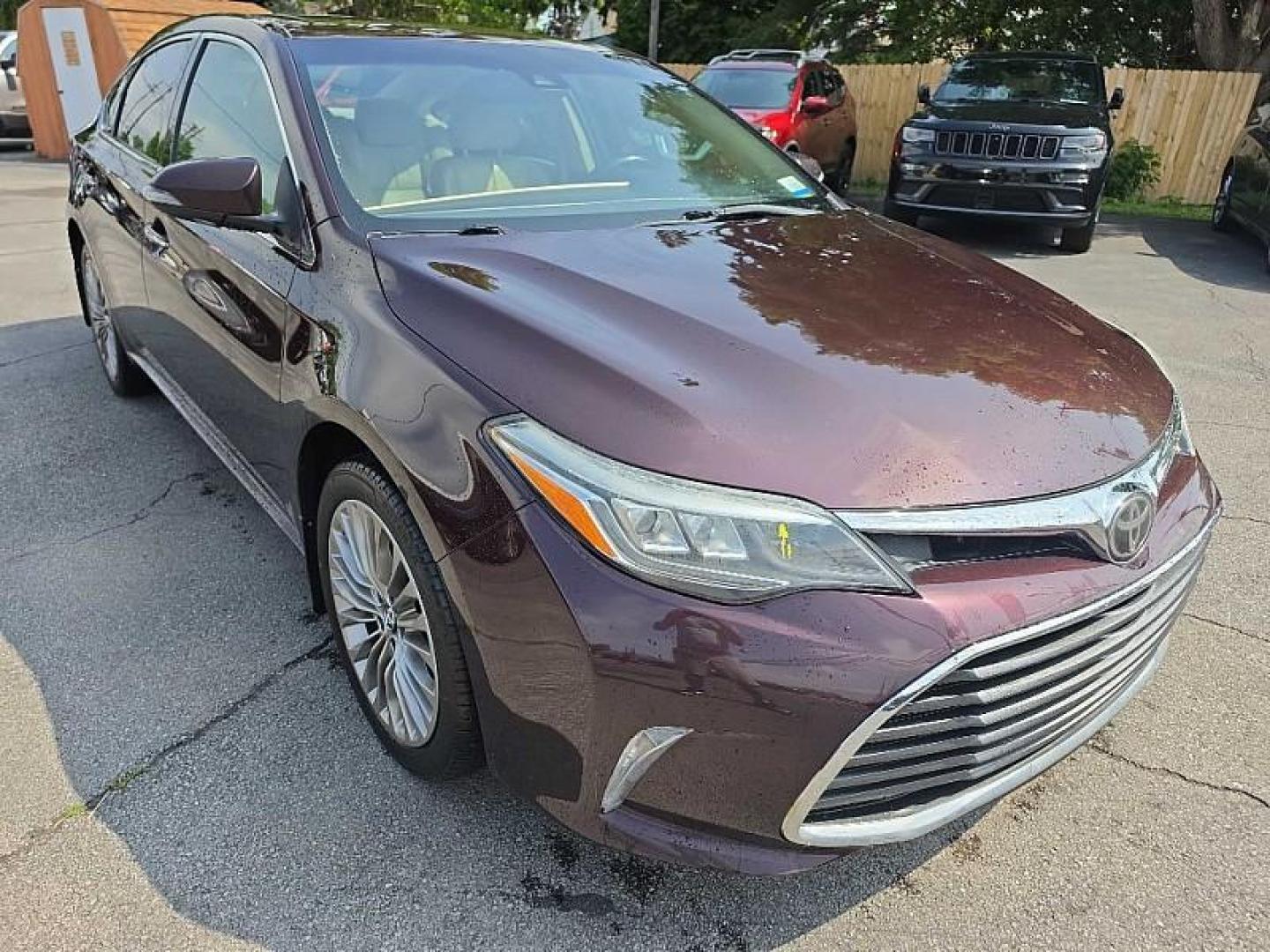 2017 MAROON /TAN Toyota Avalon XLE (4T1BK1EB4HU) with an 3.5L V6 DOHC 24V engine, 6A transmission, located at 3304 Woodville Road, Northwood, OH, 43619, (419) 210-8019, 41.612694, -83.480743 - Your #1 Destination for Auto Loans and mdash;No Matter Your Credit!At our dealership, we believe everyone deserves the opportunity to drive their dream car and mdash;whether you have good credit, bad credit, or no credit at all. With a wide selection of hundreds of cars, trucks, and SUVs, you'll fin - Photo#6