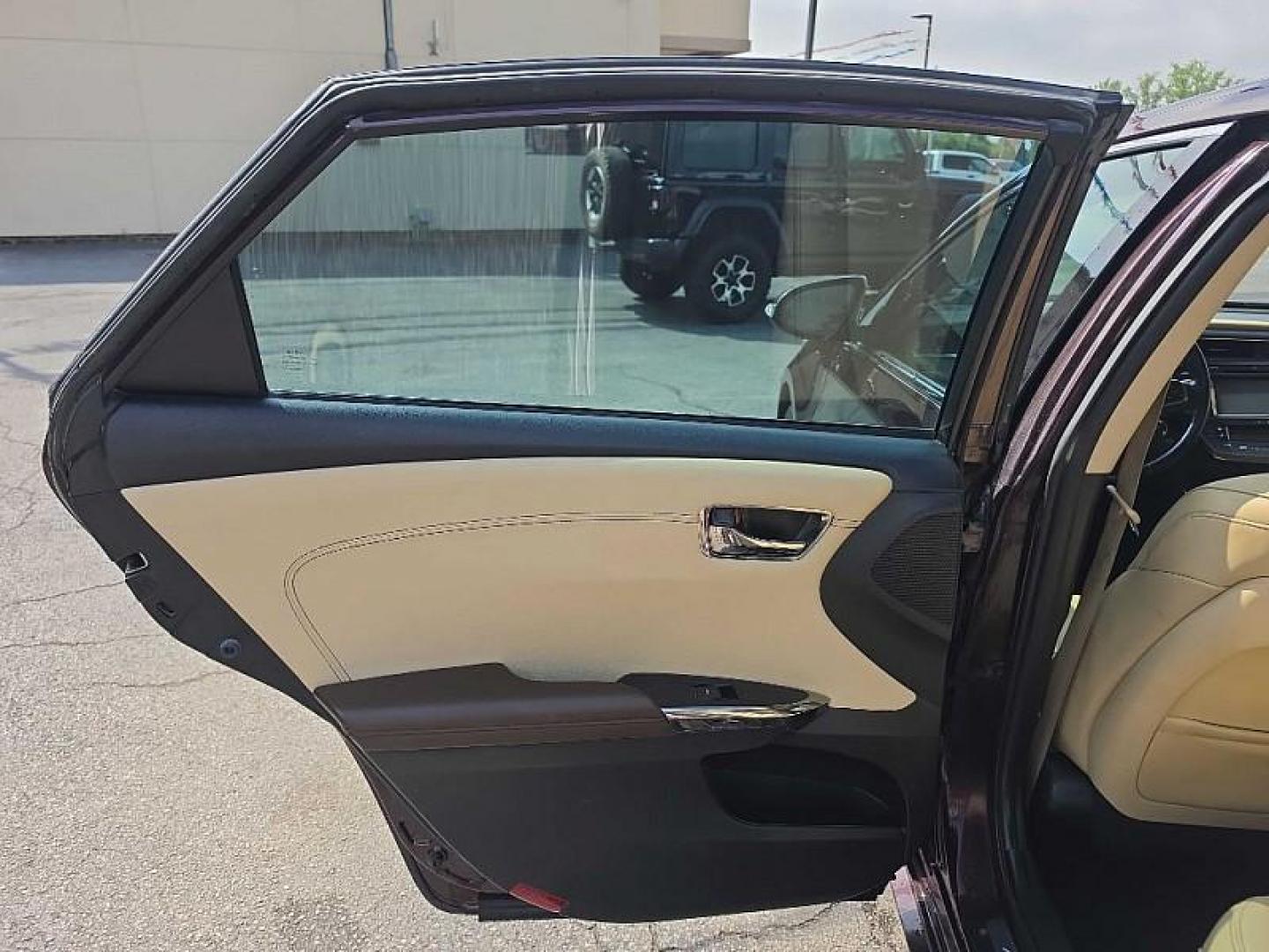 2017 MAROON /TAN Toyota Avalon XLE (4T1BK1EB4HU) with an 3.5L V6 DOHC 24V engine, 6A transmission, located at 3304 Woodville Road, Northwood, OH, 43619, (419) 210-8019, 41.612694, -83.480743 - Your #1 Destination for Auto Loans and mdash;No Matter Your Credit!At our dealership, we believe everyone deserves the opportunity to drive their dream car and mdash;whether you have good credit, bad credit, or no credit at all. With a wide selection of hundreds of cars, trucks, and SUVs, you'll fin - Photo#10