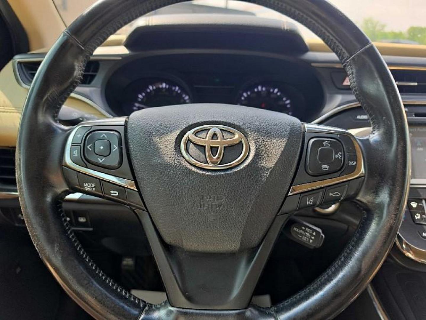 2017 MAROON /TAN Toyota Avalon XLE (4T1BK1EB4HU) with an 3.5L V6 DOHC 24V engine, 6A transmission, located at 3304 Woodville Road, Northwood, OH, 43619, (419) 210-8019, 41.612694, -83.480743 - Your #1 Destination for Auto Loans and mdash;No Matter Your Credit!At our dealership, we believe everyone deserves the opportunity to drive their dream car and mdash;whether you have good credit, bad credit, or no credit at all. With a wide selection of hundreds of cars, trucks, and SUVs, you'll fin - Photo#34