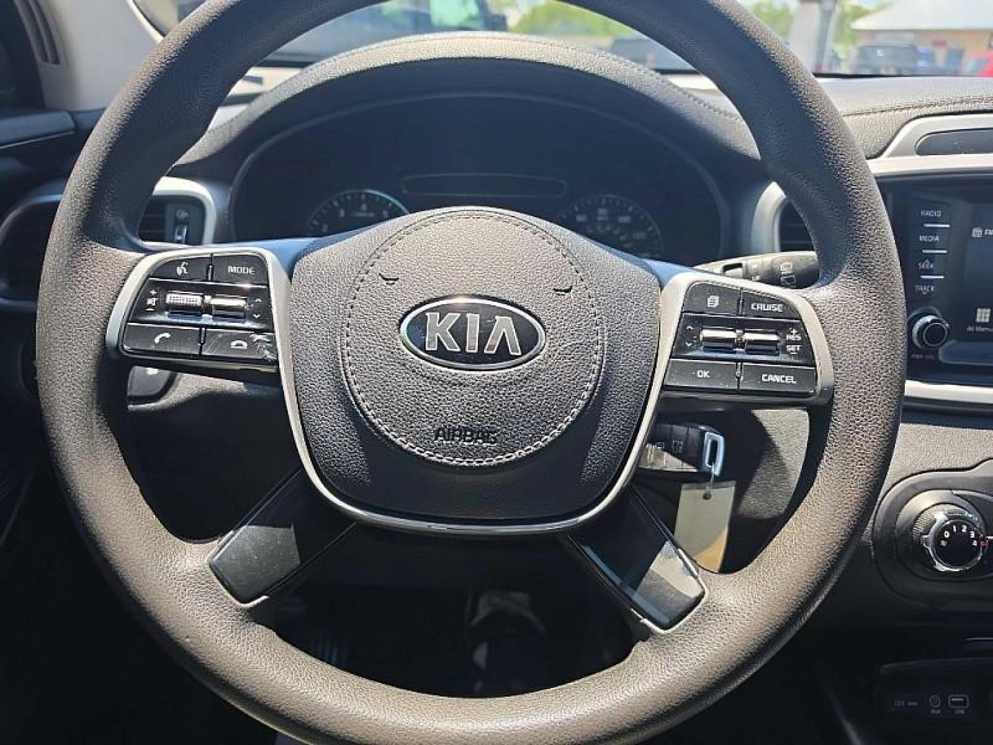 2020 PURPLE Kia Sorento LX 2WD (5XYPG4A38LG) with an 2.4L L4 DOHC 16V engine, 6A transmission, located at 3304 Woodville Road, Northwood, OH, 43619, (419) 210-8019, 41.612694, -83.480743 - Your #1 Destination for Auto Loans and mdash;No Matter Your Credit!At our dealership, we believe everyone deserves the opportunity to drive their dream car and mdash;whether you have good credit, bad credit, or no credit at all. With a wide selection of hundreds of cars, trucks, and SUVs, you'll fin - Photo#36