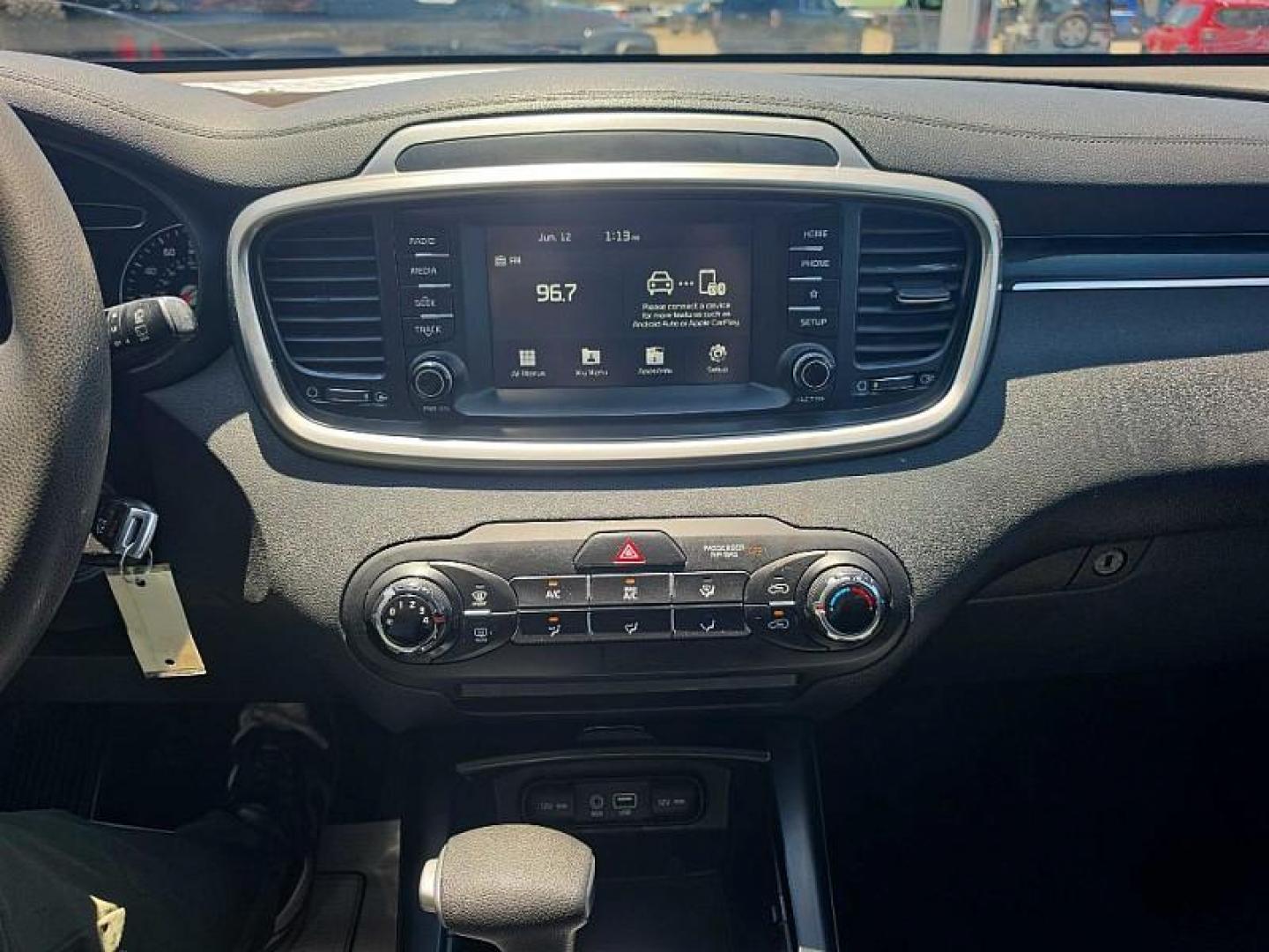 2020 PURPLE Kia Sorento LX 2WD (5XYPG4A38LG) with an 2.4L L4 DOHC 16V engine, 6A transmission, located at 3304 Woodville Road, Northwood, OH, 43619, (419) 210-8019, 41.612694, -83.480743 - Your #1 Destination for Auto Loans and mdash;No Matter Your Credit!At our dealership, we believe everyone deserves the opportunity to drive their dream car and mdash;whether you have good credit, bad credit, or no credit at all. With a wide selection of hundreds of cars, trucks, and SUVs, you'll fin - Photo#37