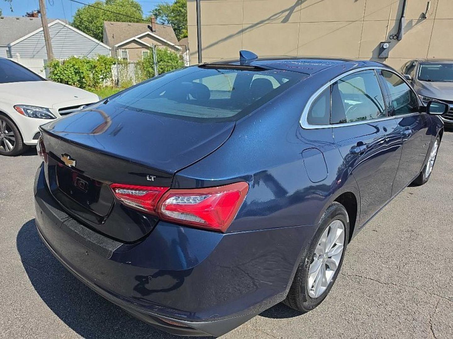 2021 BLUE /BLACK Chevrolet Malibu LT (1G1ZD5ST2MF) with an 1.5L L4 DOHC 16V engine, 6A transmission, located at 3304 Woodville Road, Northwood, OH, 43619, (419) 210-8019, 41.612694, -83.480743 - Your #1 Destination for Auto Loans and mdash;No Matter Your Credit!At our dealership, we believe everyone deserves the opportunity to drive their dream car and mdash;whether you have good credit, bad credit, or no credit at all. With a wide selection of hundreds of cars, trucks, and SUVs, you'll fin- Photo#4