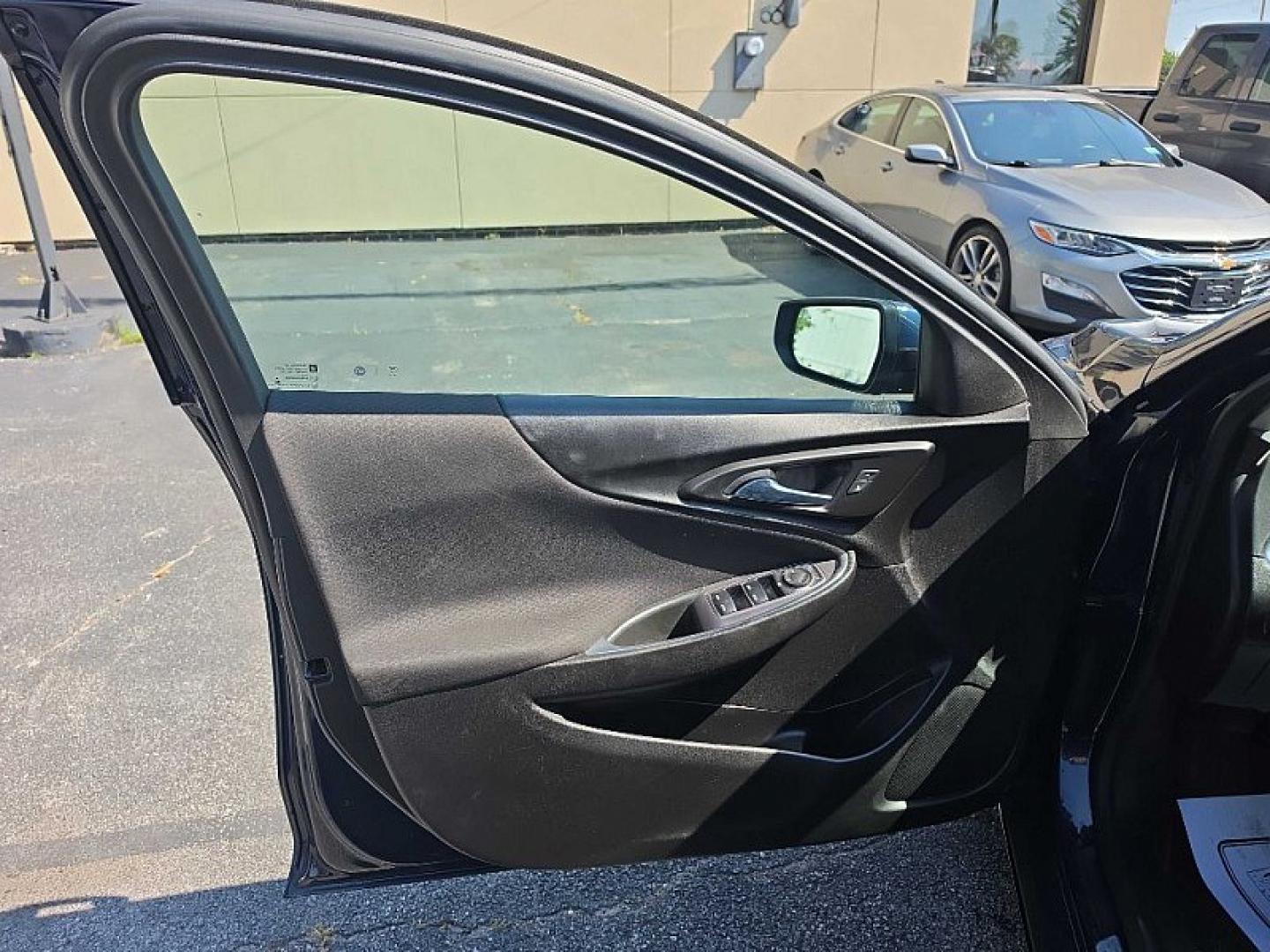2021 BLUE /BLACK Chevrolet Malibu LT (1G1ZD5ST2MF) with an 1.5L L4 DOHC 16V engine, 6A transmission, located at 3304 Woodville Road, Northwood, OH, 43619, (419) 210-8019, 41.612694, -83.480743 - Your #1 Destination for Auto Loans and mdash;No Matter Your Credit!At our dealership, we believe everyone deserves the opportunity to drive their dream car and mdash;whether you have good credit, bad credit, or no credit at all. With a wide selection of hundreds of cars, trucks, and SUVs, you'll fin- Photo#8
