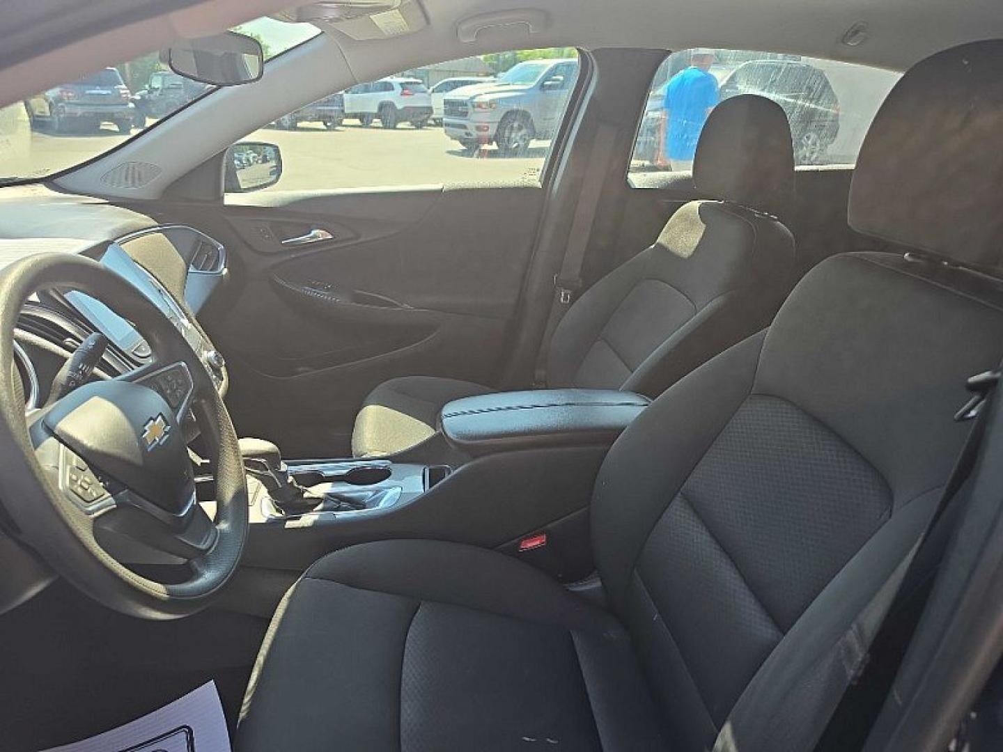 2021 BLUE /BLACK Chevrolet Malibu LT (1G1ZD5ST2MF) with an 1.5L L4 DOHC 16V engine, 6A transmission, located at 3304 Woodville Road, Northwood, OH, 43619, (419) 210-8019, 41.612694, -83.480743 - Your #1 Destination for Auto Loans and mdash;No Matter Your Credit!At our dealership, we believe everyone deserves the opportunity to drive their dream car and mdash;whether you have good credit, bad credit, or no credit at all. With a wide selection of hundreds of cars, trucks, and SUVs, you'll fin- Photo#9