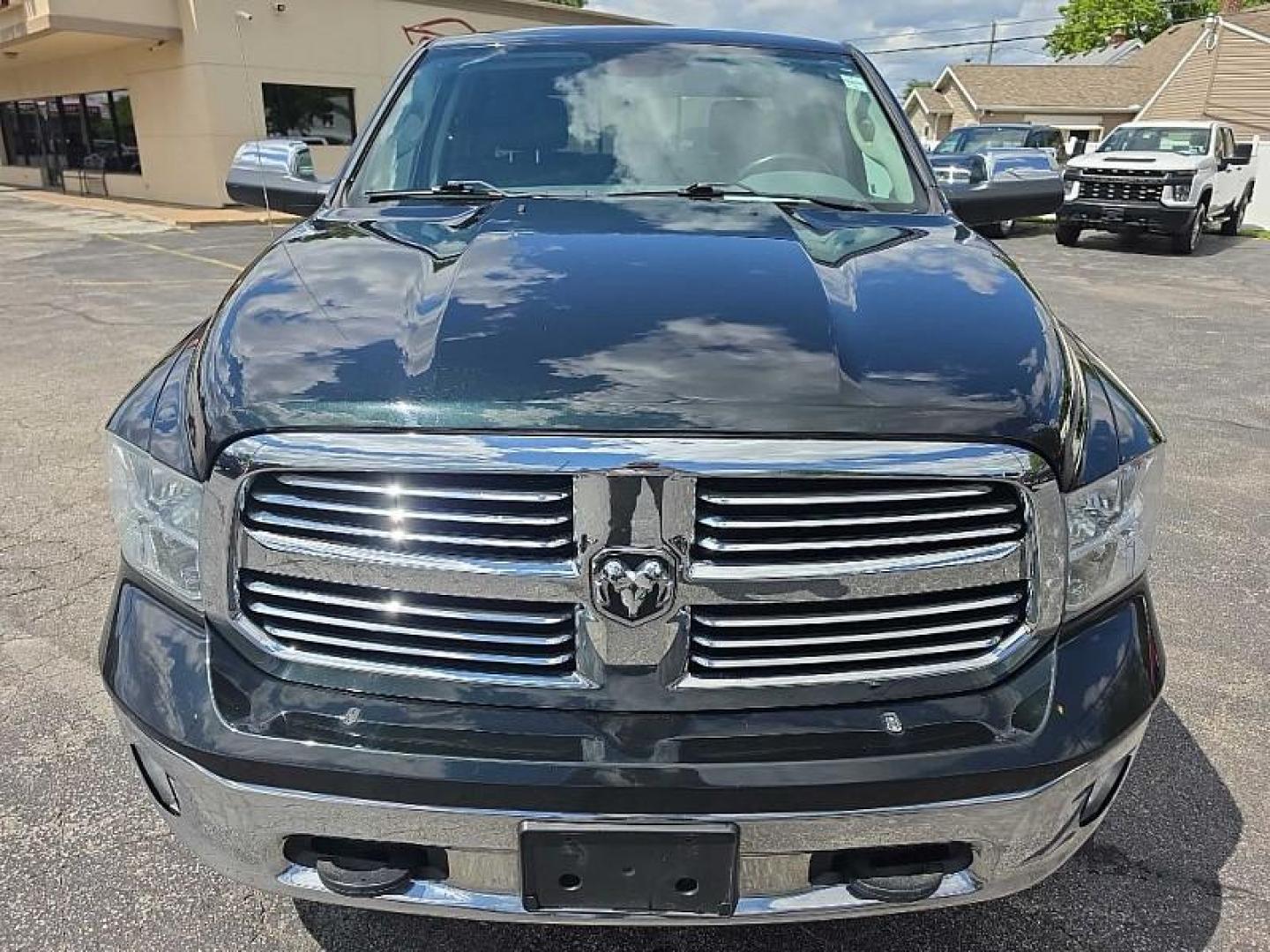 2017 GREEN RAM 1500 SLT Crew Cab LWB 4WD (1C6RR7TT3HS) with an 5.7L V8 OHV 16V engine, 8A transmission, located at 3304 Woodville Road, Northwood, OH, 43619, (419) 210-8019, 41.612694, -83.480743 - Your #1 Destination for Auto Loans and mdash;No Matter Your Credit!At our dealership, we believe everyone deserves the opportunity to drive their dream car and mdash;whether you have good credit, bad credit, or no credit at all. With a wide selection of hundreds of cars, trucks, and SUVs, you'll fin - Photo#7