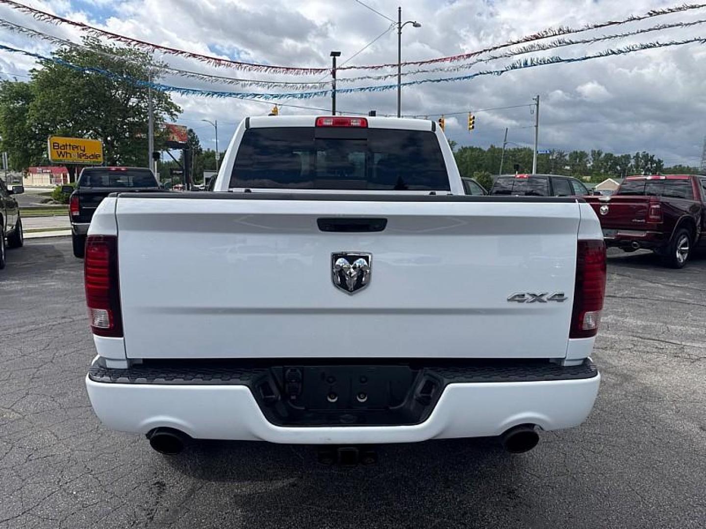 2017 WHITE /BLACK RAM 1500 Sport Crew Cab SWB 4WD (1C6RR7MT3HS) with an 5.7L V8 OHV 16V engine, 8A transmission, located at 3304 Woodville Road, Northwood, OH, 43619, (419) 210-8019, 41.612694, -83.480743 - Your #1 Destination for Auto Loans and mdash;No Matter Your Credit!At our dealership, we believe everyone deserves the opportunity to drive their dream car and mdash;whether you have good credit, bad credit, or no credit at all. With a wide selection of hundreds of cars, trucks, and SUVs, you'll fin- Photo#3