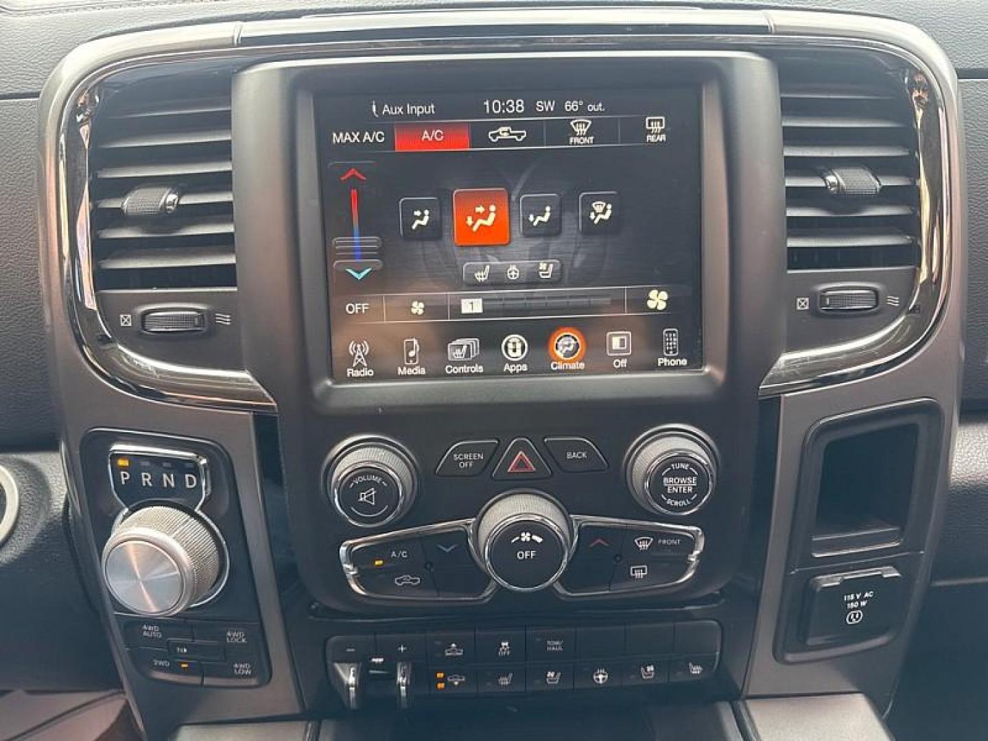 2017 WHITE /BLACK RAM 1500 Sport Crew Cab SWB 4WD (1C6RR7MT3HS) with an 5.7L V8 OHV 16V engine, 8A transmission, located at 3304 Woodville Road, Northwood, OH, 43619, (419) 210-8019, 41.612694, -83.480743 - Your #1 Destination for Auto Loans and mdash;No Matter Your Credit!At our dealership, we believe everyone deserves the opportunity to drive their dream car and mdash;whether you have good credit, bad credit, or no credit at all. With a wide selection of hundreds of cars, trucks, and SUVs, you'll fin- Photo#21