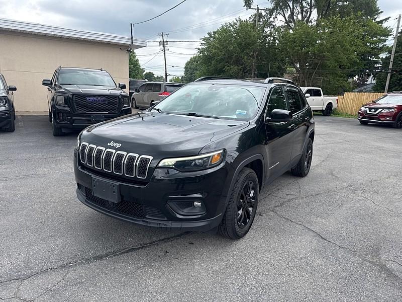 photo of 2022 Jeep Cherokee Latitude 4WD
