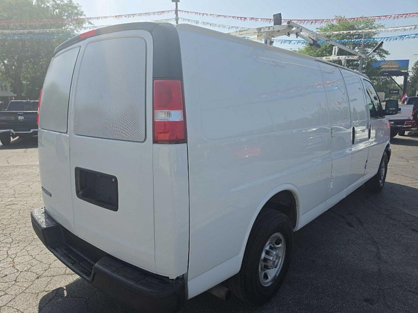 2020 WHITE /GRAY Chevrolet Express 2500 Cargo Extended (1GCWGBFP9L1) with an 4.3L V6 engine, 6A transmission, located at 3304 Woodville Road, Northwood, OH, 43619, (419) 210-8019, 41.612694, -83.480743 - Your #1 Destination for Auto Loans and mdash;No Matter Your Credit!At our dealership, we believe everyone deserves the opportunity to drive their dream car and mdash;whether you have good credit, bad credit, or no credit at all. With a wide selection of hundreds of cars, trucks, and SUVs, you'll fin- Photo#4
