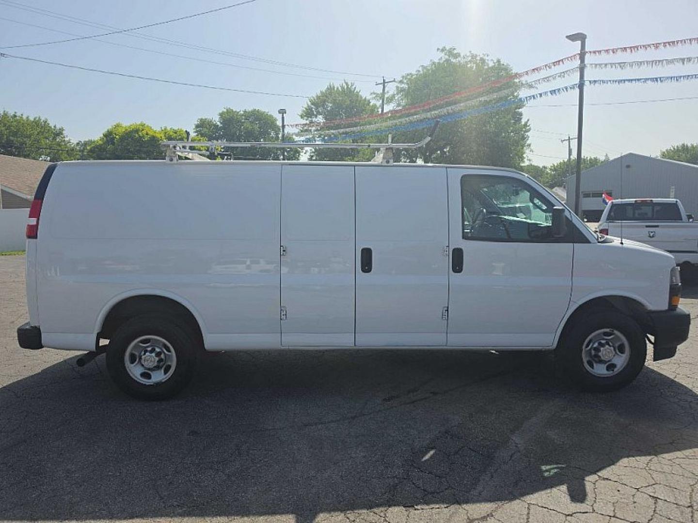 2020 WHITE /GRAY Chevrolet Express 2500 Cargo Extended (1GCWGBFP9L1) with an 4.3L V6 engine, 6A transmission, located at 3304 Woodville Road, Northwood, OH, 43619, (419) 210-8019, 41.612694, -83.480743 - Your #1 Destination for Auto Loans and mdash;No Matter Your Credit!At our dealership, we believe everyone deserves the opportunity to drive their dream car and mdash;whether you have good credit, bad credit, or no credit at all. With a wide selection of hundreds of cars, trucks, and SUVs, you'll fin- Photo#5