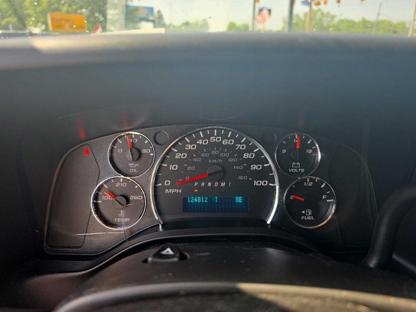 2020 WHITE /GRAY Chevrolet Express 2500 Cargo Extended (1GCWGBFP9L1) with an 4.3L V6 engine, 6A transmission, located at 3304 Woodville Road, Northwood, OH, 43619, (419) 210-8019, 41.612694, -83.480743 - Your #1 Destination for Auto Loans and mdash;No Matter Your Credit!At our dealership, we believe everyone deserves the opportunity to drive their dream car and mdash;whether you have good credit, bad credit, or no credit at all. With a wide selection of hundreds of cars, trucks, and SUVs, you'll fin- Photo#20
