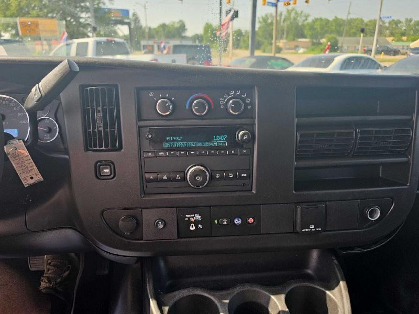 2020 WHITE /GRAY Chevrolet Express 2500 Cargo Extended (1GCWGBFP9L1) with an 4.3L V6 engine, 6A transmission, located at 3304 Woodville Road, Northwood, OH, 43619, (419) 210-8019, 41.612694, -83.480743 - Your #1 Destination for Auto Loans and mdash;No Matter Your Credit!At our dealership, we believe everyone deserves the opportunity to drive their dream car and mdash;whether you have good credit, bad credit, or no credit at all. With a wide selection of hundreds of cars, trucks, and SUVs, you'll fin- Photo#22
