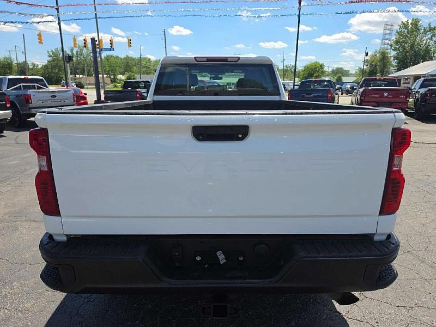 2020 WHITE Chevrolet Silverado 2500HD Work Truck Crew Cab Short Box 4WD (1GC4YLE71LF) with an 6.6L V8 OHV 16V engine, 6A transmission, located at 3304 Woodville Road, Northwood, OH, 43619, (419) 210-8019, 41.612694, -83.480743 - Your #1 Destination for Auto Loans and mdash;No Matter Your Credit!At our dealership, we believe everyone deserves the opportunity to drive their dream car and mdash;whether you have good credit, bad credit, or no credit at all. With a wide selection of hundreds of cars, trucks, and SUVs, you'll fin- Photo#3