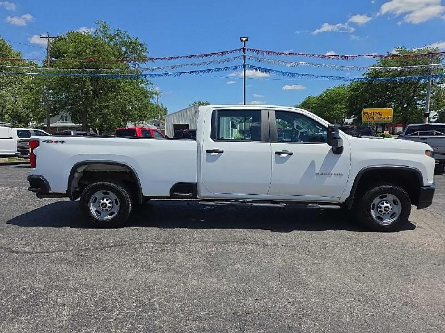 2020 WHITE Chevrolet Silverado 2500HD Work Truck Crew Cab Short Box 4WD (1GC4YLE71LF) with an 6.6L V8 OHV 16V engine, 6A transmission, located at 3304 Woodville Road, Northwood, OH, 43619, (419) 210-8019, 41.612694, -83.480743 - Your #1 Destination for Auto Loans and mdash;No Matter Your Credit!At our dealership, we believe everyone deserves the opportunity to drive their dream car and mdash;whether you have good credit, bad credit, or no credit at all. With a wide selection of hundreds of cars, trucks, and SUVs, you'll fin- Photo#5