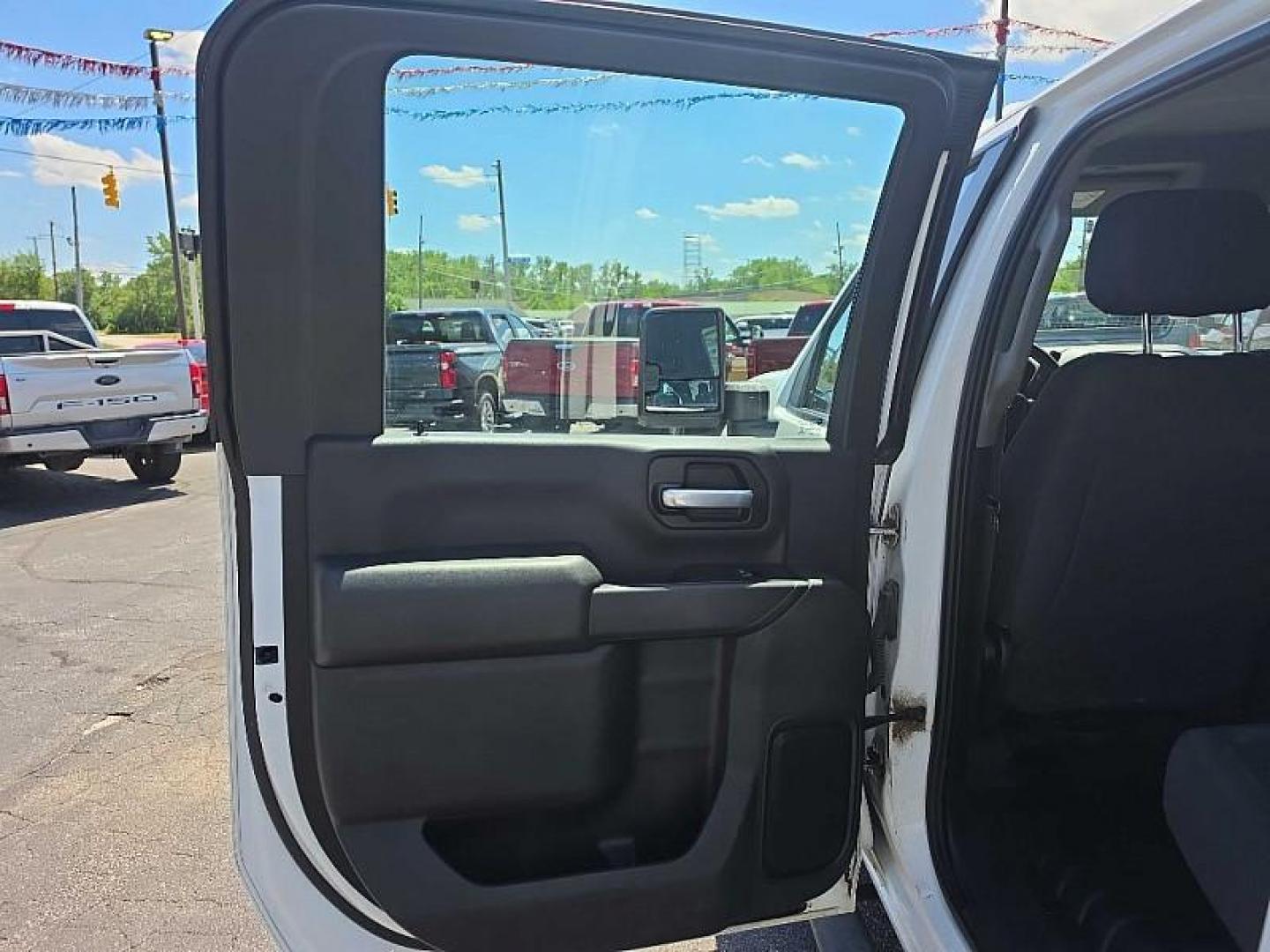 2020 WHITE Chevrolet Silverado 2500HD Work Truck Crew Cab Short Box 4WD (1GC4YLE71LF) with an 6.6L V8 OHV 16V engine, 6A transmission, located at 3304 Woodville Road, Northwood, OH, 43619, (419) 210-8019, 41.612694, -83.480743 - Your #1 Destination for Auto Loans and mdash;No Matter Your Credit!At our dealership, we believe everyone deserves the opportunity to drive their dream car and mdash;whether you have good credit, bad credit, or no credit at all. With a wide selection of hundreds of cars, trucks, and SUVs, you'll fin- Photo#11