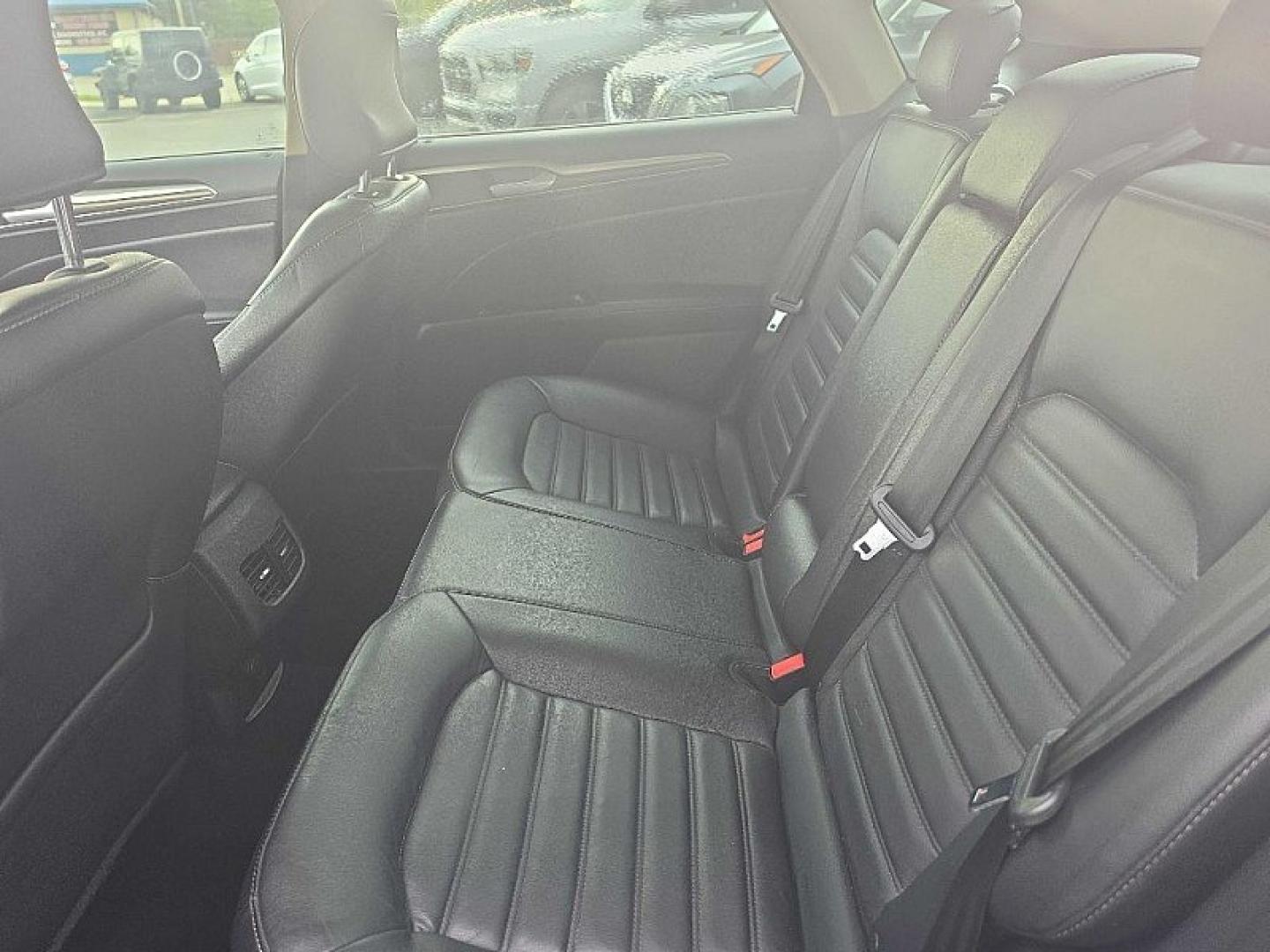 2017 BLUE /BLACK Ford Fusion SE (3FA6P0HD0HR) with an 1.5L L4 DOHC 16V engine, 6A transmission, located at 3304 Woodville Road, Northwood, OH, 43619, (419) 210-8019, 41.612694, -83.480743 - Your #1 Destination for Auto Loans and mdash;No Matter Your Credit!At our dealership, we believe everyone deserves the opportunity to drive their dream car and mdash;whether you have good credit, bad credit, or no credit at all. With a wide selection of hundreds of cars, trucks, and SUVs, you'll fin- Photo#11