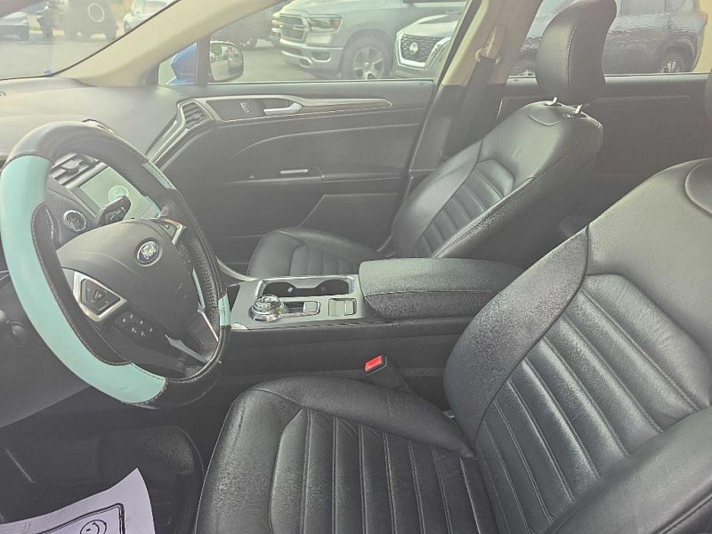 2017 BLUE /BLACK Ford Fusion SE (3FA6P0HD0HR) with an 1.5L L4 DOHC 16V engine, 6A transmission, located at 3304 Woodville Road, Northwood, OH, 43619, (419) 210-8019, 41.612694, -83.480743 - Your #1 Destination for Auto Loans and mdash;No Matter Your Credit!At our dealership, we believe everyone deserves the opportunity to drive their dream car and mdash;whether you have good credit, bad credit, or no credit at all. With a wide selection of hundreds of cars, trucks, and SUVs, you'll fin- Photo#9