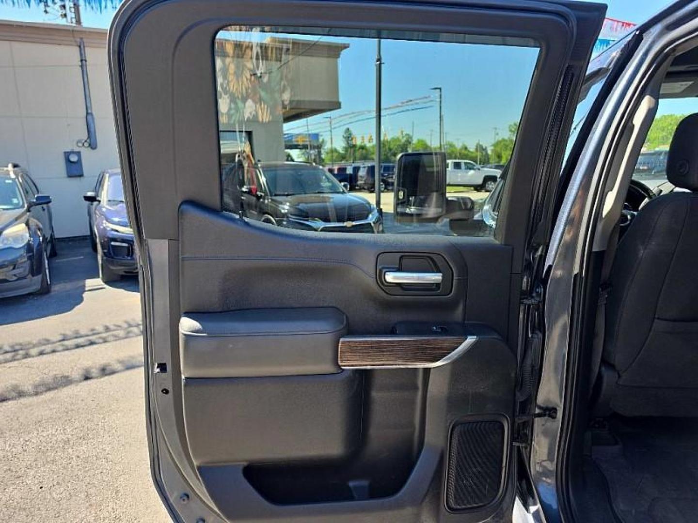 2021 GRAY /BLACK GMC Sierra 1500 Elevation Crew Cab Short Box 4WD (1GTU9CET3MZ) with an 3.0L L6 DOHC 24V DIESEL engine, 6A transmission, located at 3304 Woodville Road, Northwood, OH, 43619, (419) 210-8019, 41.612694, -83.480743 - Your #1 Destination for Auto Loans and mdash;No Matter Your Credit!At our dealership, we believe everyone deserves the opportunity to drive their dream car and mdash;whether you have good credit, bad credit, or no credit at all. With a wide selection of hundreds of cars, trucks, and SUVs, you'll fin- Photo#10