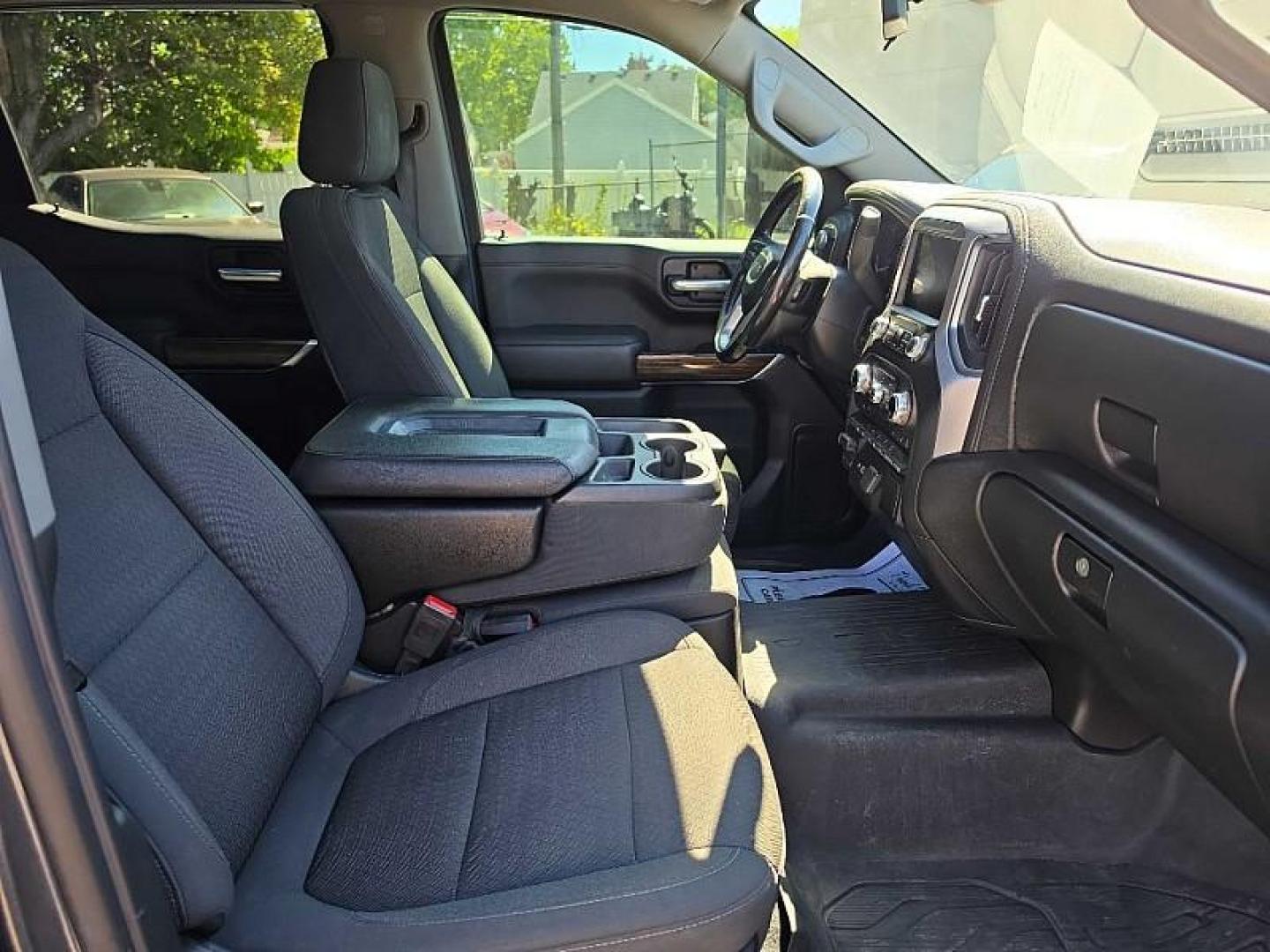 2021 GRAY /BLACK GMC Sierra 1500 Elevation Crew Cab Short Box 4WD (1GTU9CET3MZ) with an 3.0L L6 DOHC 24V DIESEL engine, 6A transmission, located at 3304 Woodville Road, Northwood, OH, 43619, (419) 210-8019, 41.612694, -83.480743 - Your #1 Destination for Auto Loans and mdash;No Matter Your Credit!At our dealership, we believe everyone deserves the opportunity to drive their dream car and mdash;whether you have good credit, bad credit, or no credit at all. With a wide selection of hundreds of cars, trucks, and SUVs, you'll fin- Photo#17