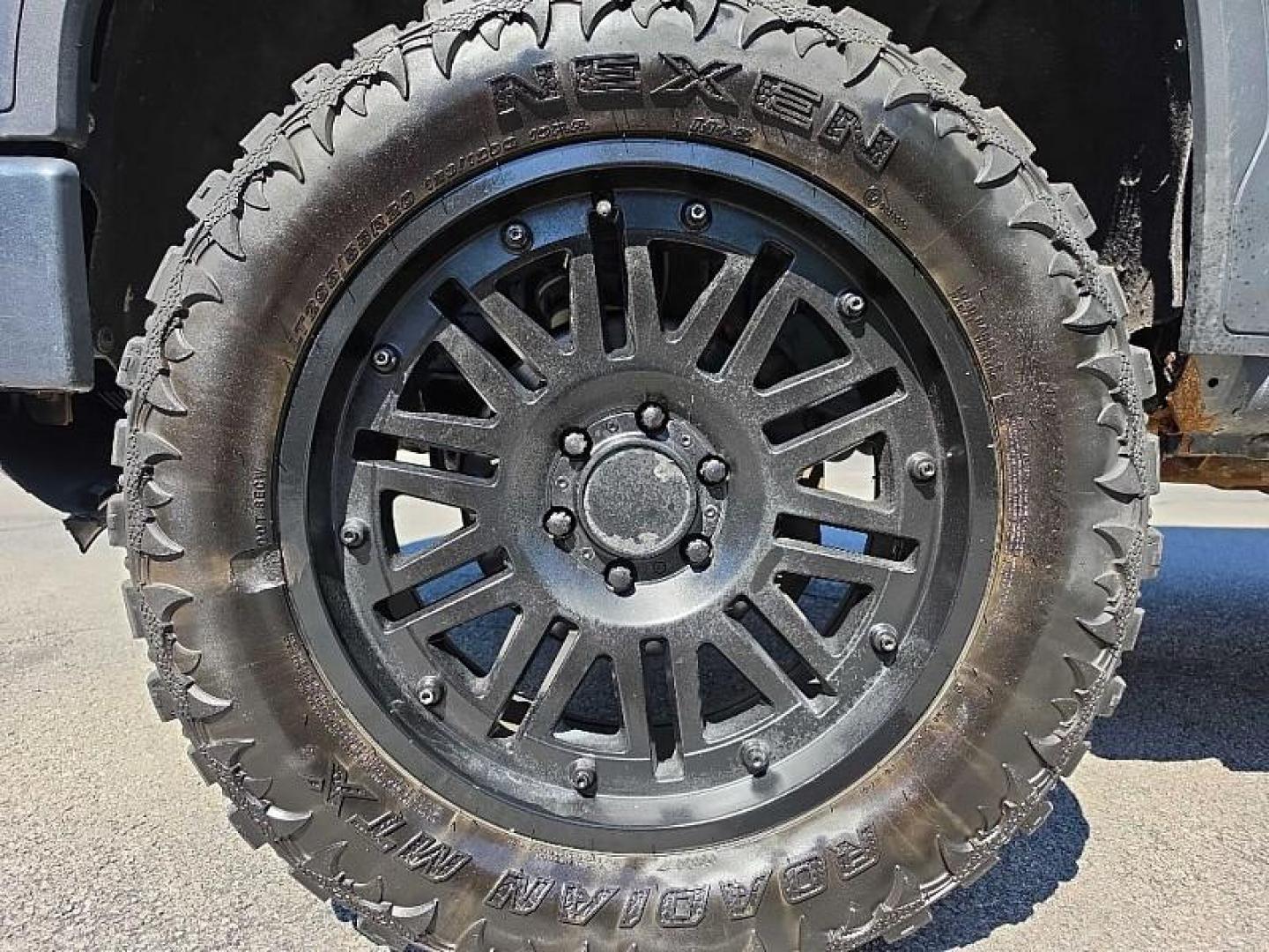 2021 GRAY /BLACK GMC Sierra 1500 Elevation Crew Cab Short Box 4WD (1GTU9CET3MZ) with an 3.0L L6 DOHC 24V DIESEL engine, 6A transmission, located at 3304 Woodville Road, Northwood, OH, 43619, (419) 210-8019, 41.612694, -83.480743 - Your #1 Destination for Auto Loans and mdash;No Matter Your Credit!At our dealership, we believe everyone deserves the opportunity to drive their dream car and mdash;whether you have good credit, bad credit, or no credit at all. With a wide selection of hundreds of cars, trucks, and SUVs, you'll fin- Photo#20