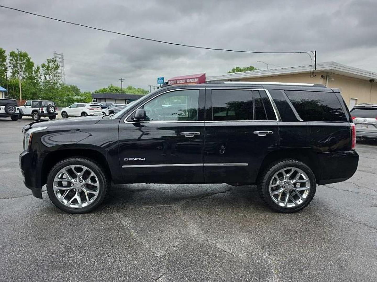 2020 BLACK /BLACK GMC Yukon Denali 4WD (1GKS2CKJ8LR) with an 6.2L V8 OHV 16V engine, 10A transmission, located at 3304 Woodville Road, Northwood, OH, 43619, (419) 210-8019, 41.612694, -83.480743 - Your #1 Destination for Auto Loans and mdash;No Matter Your Credit!At our dealership, we believe everyone deserves the opportunity to drive their dream car and mdash;whether you have good credit, bad credit, or no credit at all. With a wide selection of hundreds of cars, trucks, and SUVs, you'll fin- Photo#1