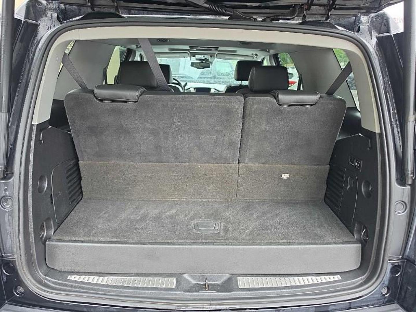 2020 BLACK /BLACK GMC Yukon Denali 4WD (1GKS2CKJ8LR) with an 6.2L V8 OHV 16V engine, 10A transmission, located at 3304 Woodville Road, Northwood, OH, 43619, (419) 210-8019, 41.612694, -83.480743 - Your #1 Destination for Auto Loans and mdash;No Matter Your Credit!At our dealership, we believe everyone deserves the opportunity to drive their dream car and mdash;whether you have good credit, bad credit, or no credit at all. With a wide selection of hundreds of cars, trucks, and SUVs, you'll fin- Photo#14