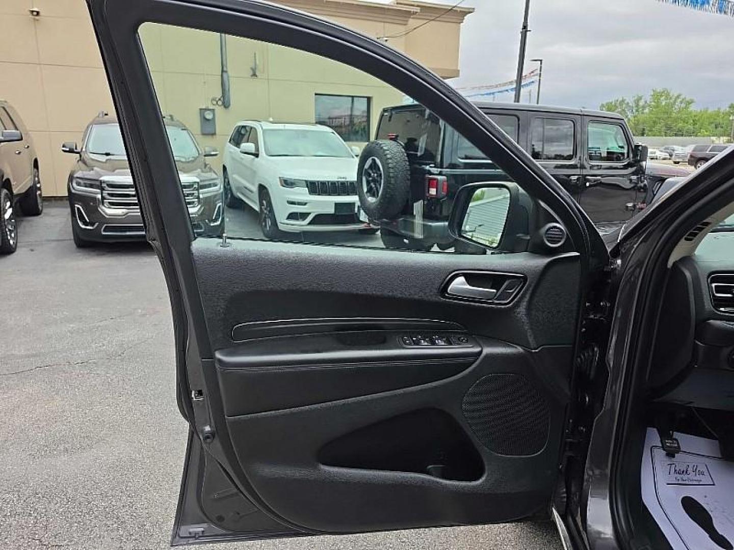 2021 GRAY /BLACK Dodge Durango SXT AWD (1C4RDJAG2MC) with an 3.6L V6 DOHC 24V engine, 8A transmission, located at 3304 Woodville Road, Northwood, OH, 43619, (419) 210-8019, 41.612694, -83.480743 - Your #1 Destination for Auto Loans and mdash;No Matter Your Credit!At our dealership, we believe everyone deserves the opportunity to drive their dream car and mdash;whether you have good credit, bad credit, or no credit at all. With a wide selection of hundreds of cars, trucks, and SUVs, you'll fin- Photo#8